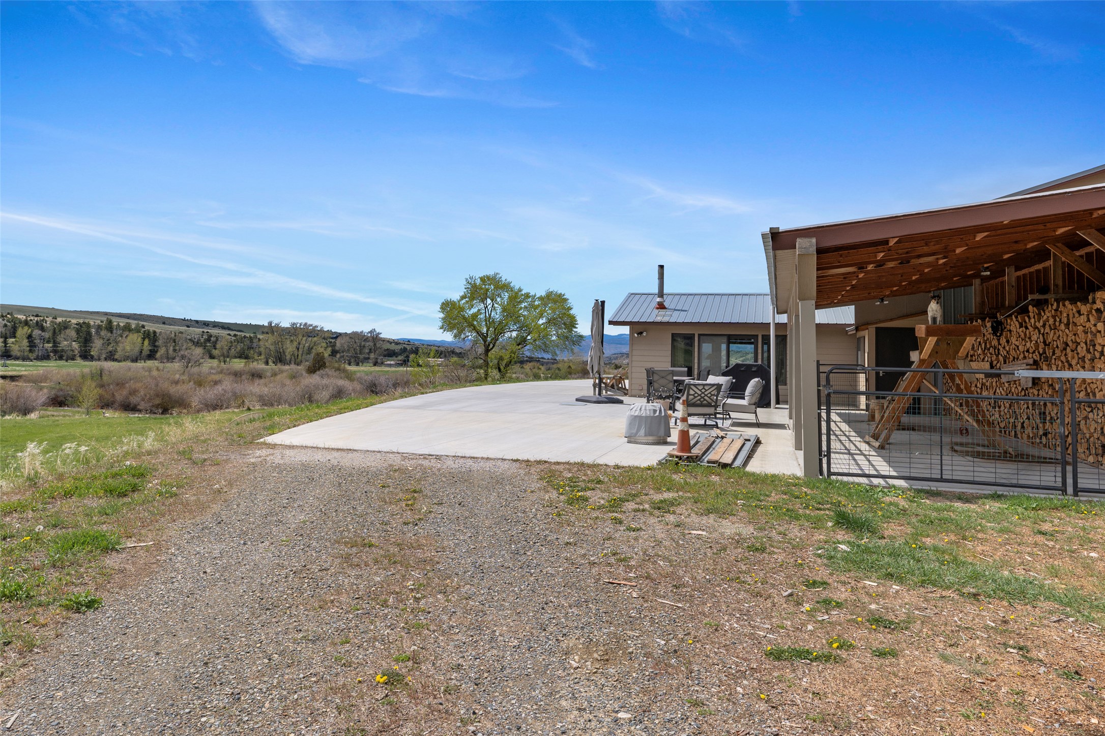 772 Highway 12 E Property Photo 17