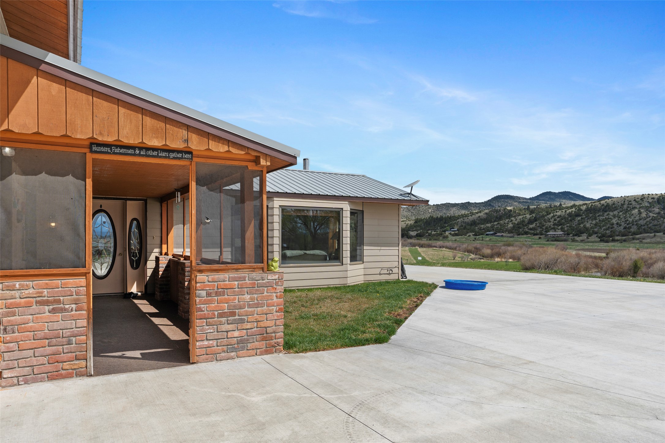 772 Highway 12 E Property Photo 21