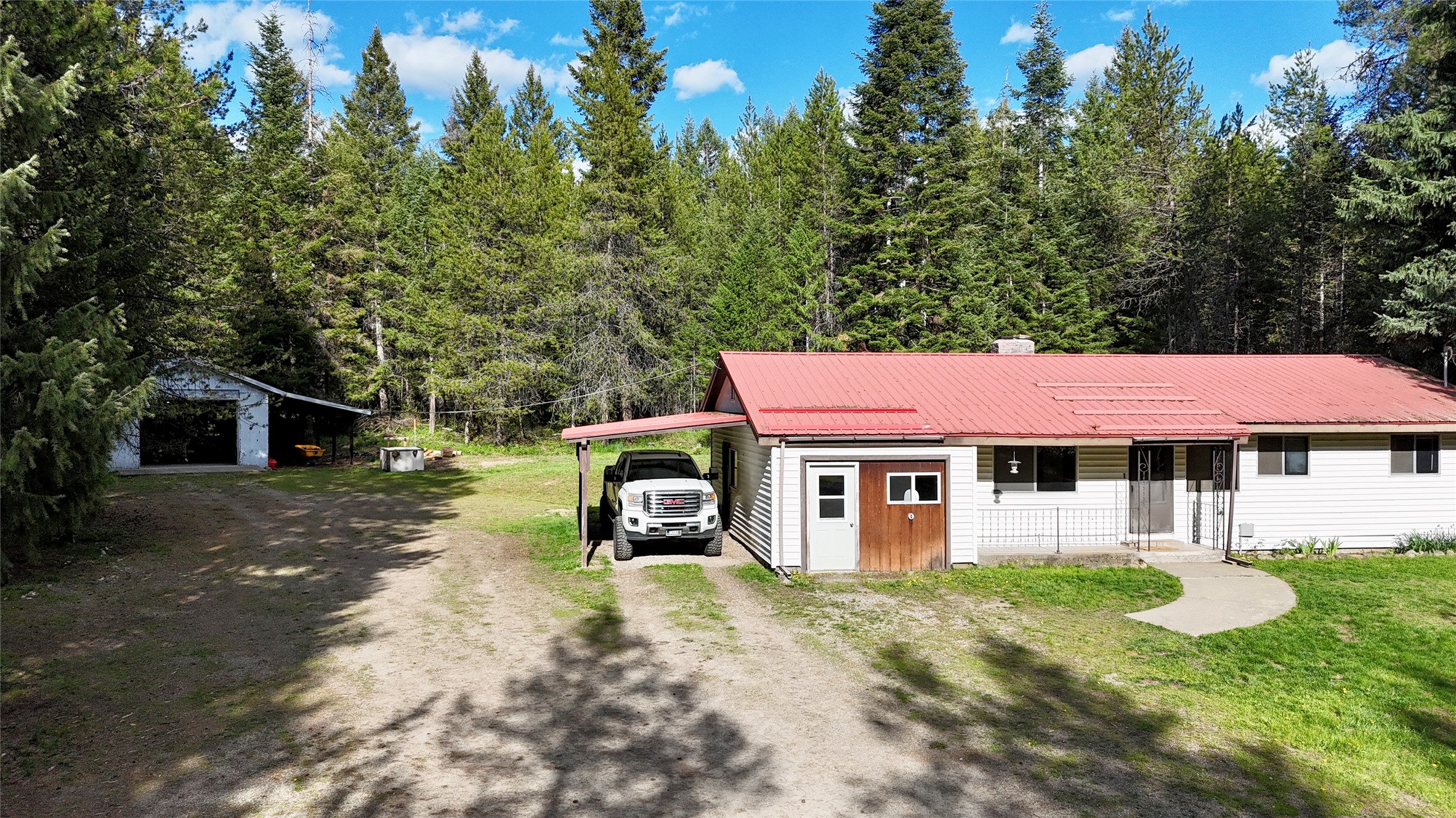 12437 Us Hwy 2 Property Photo 2