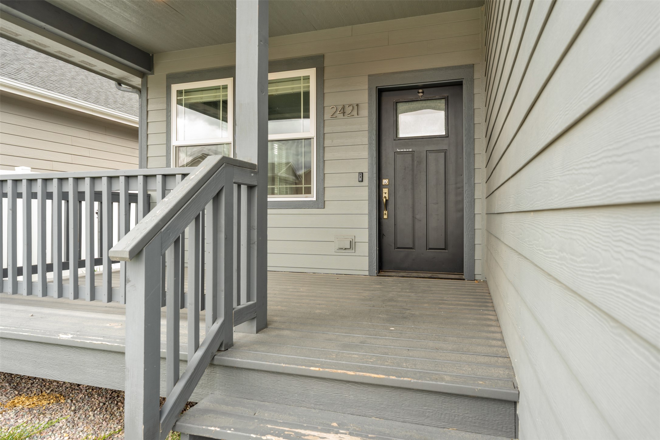 2421 Half Hitch Drive Property Photo 2