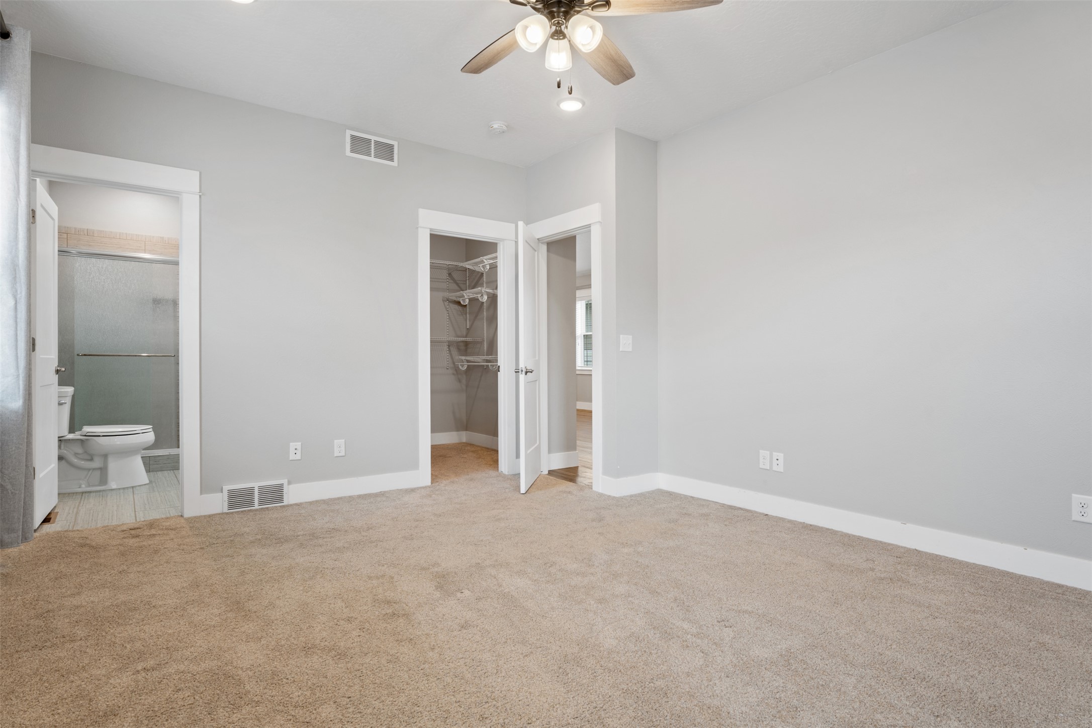 2421 Half Hitch Drive Property Photo 15