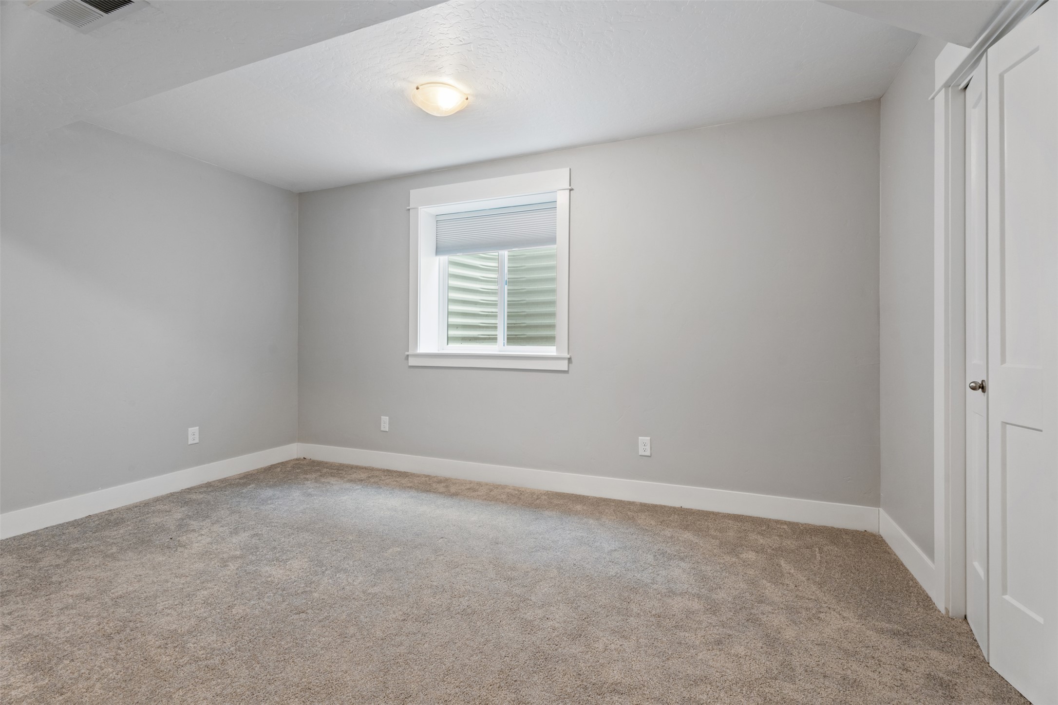 2421 Half Hitch Drive Property Photo 27