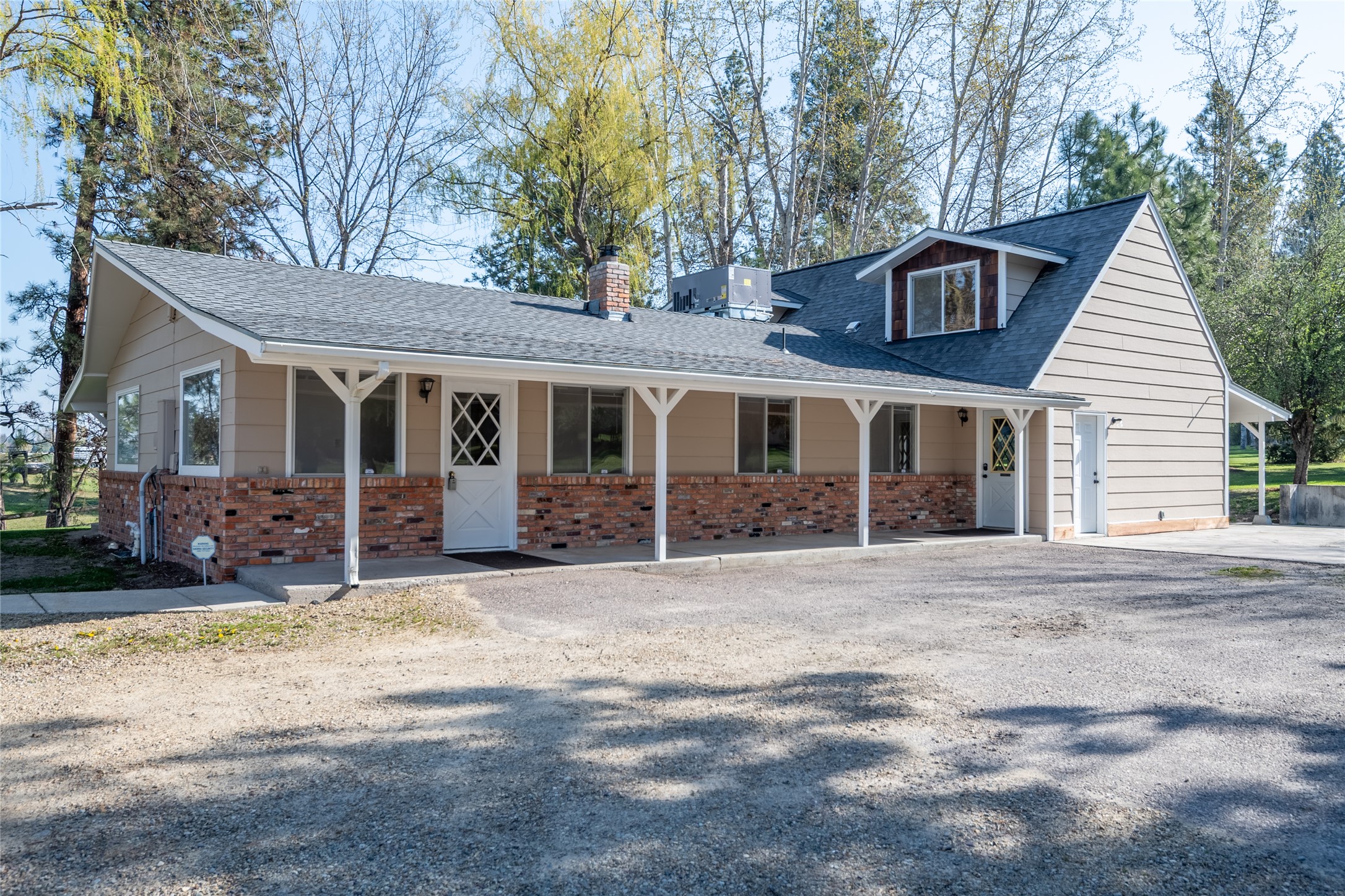 5872 Eastside Hwy Property Photo