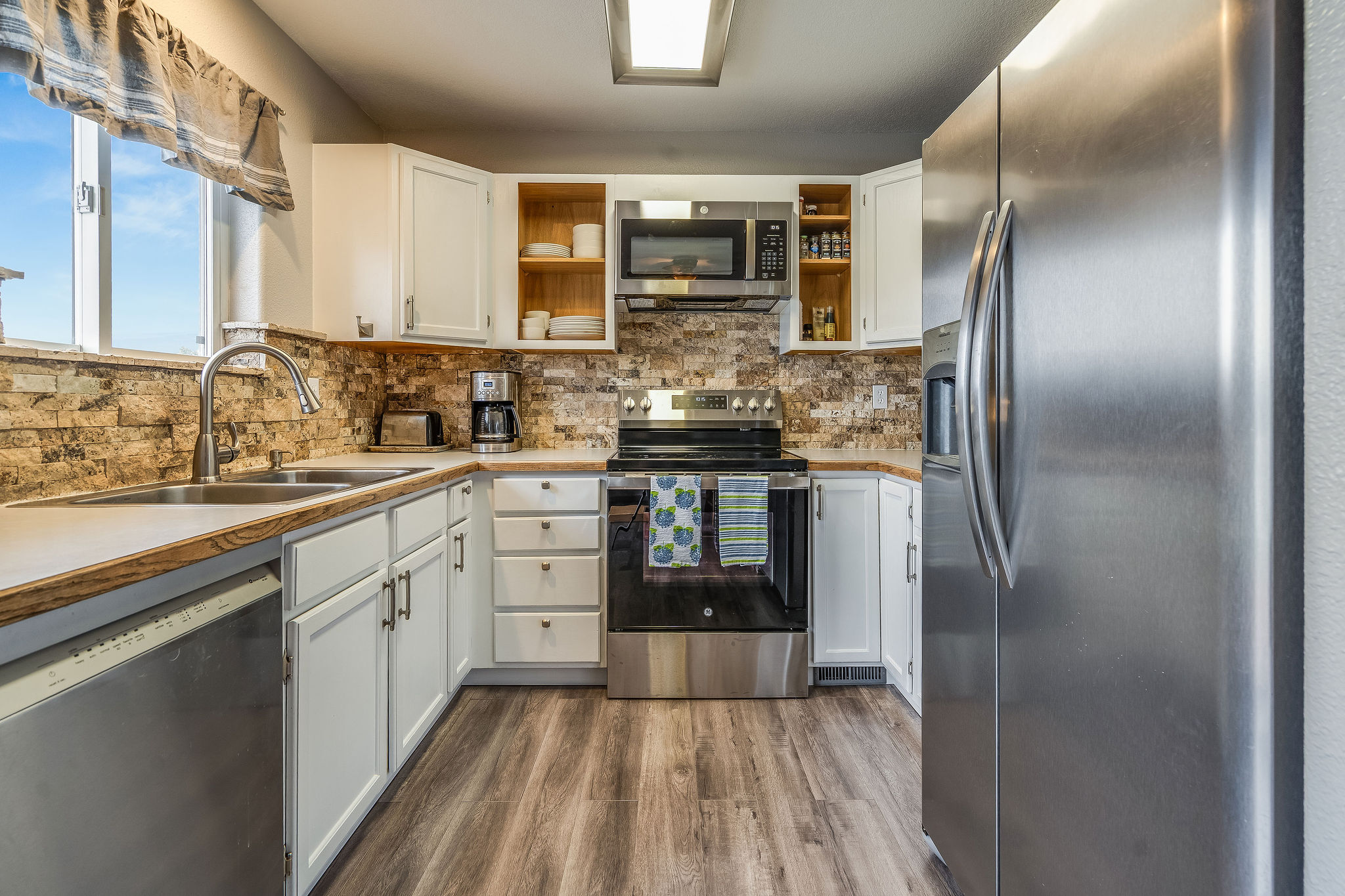 148 Greenbriar Drive Property Photo 13