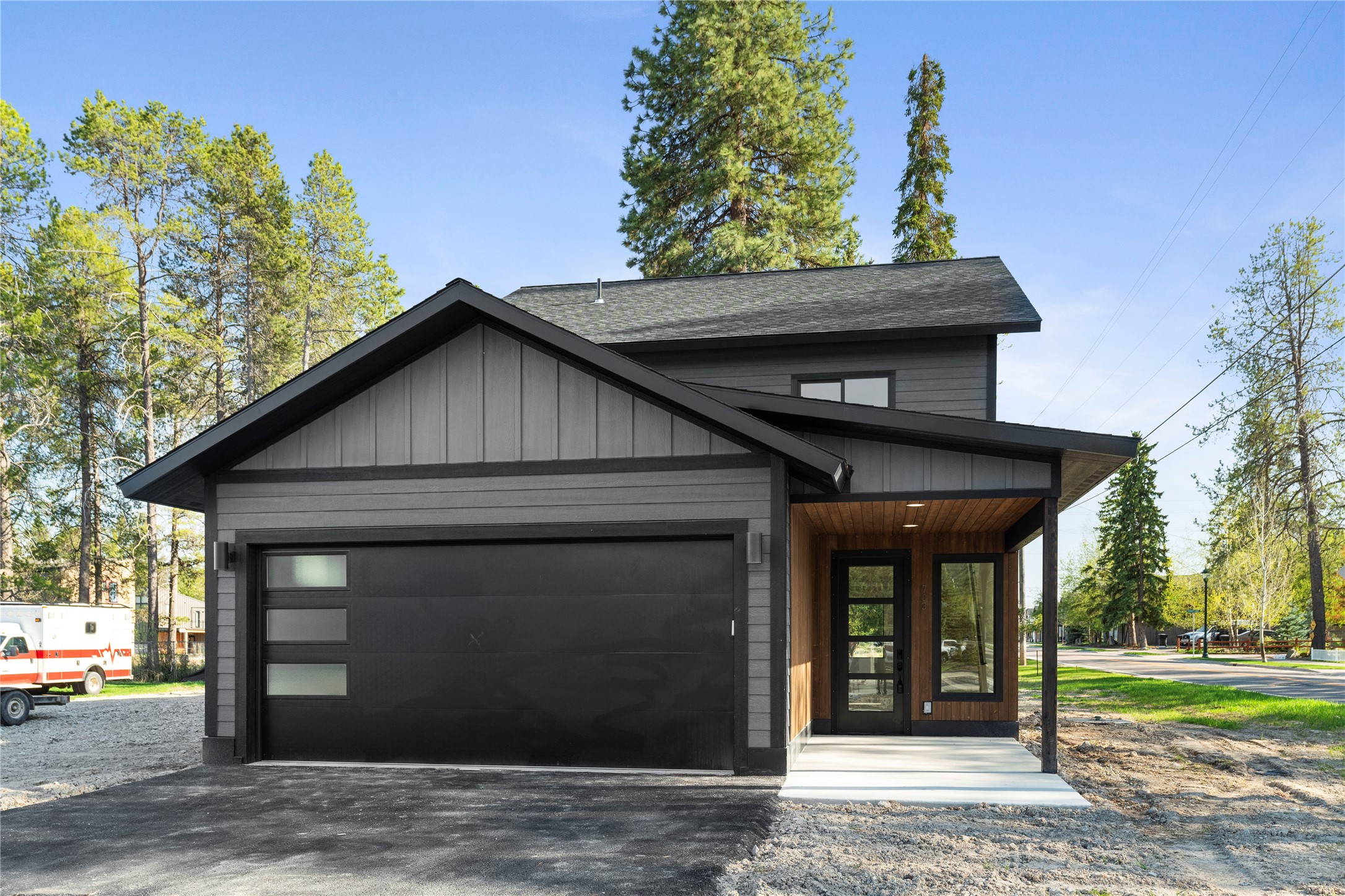 703 Cottonwood Court Property Photo