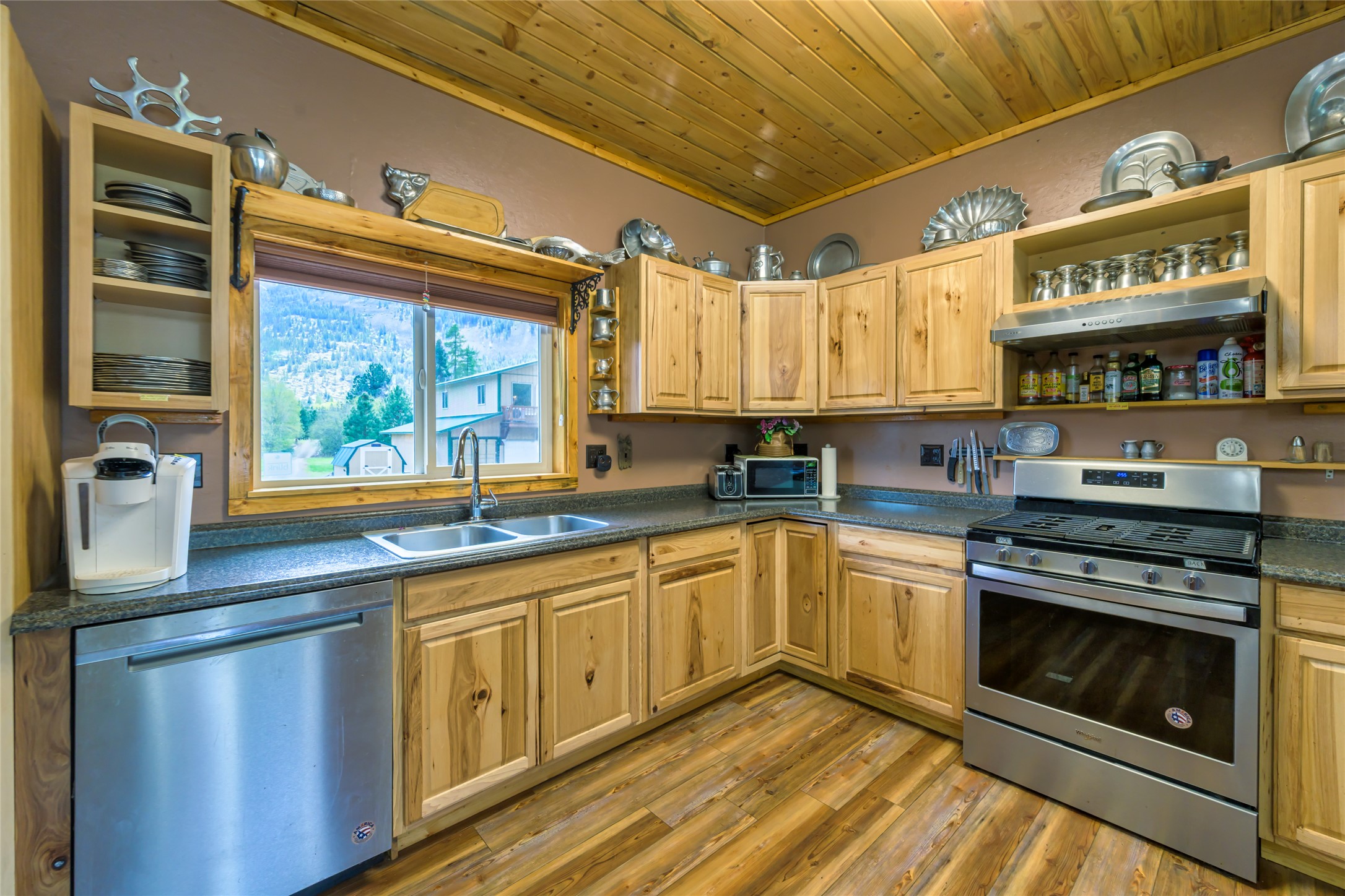 1500 River Road W Property Photo 14