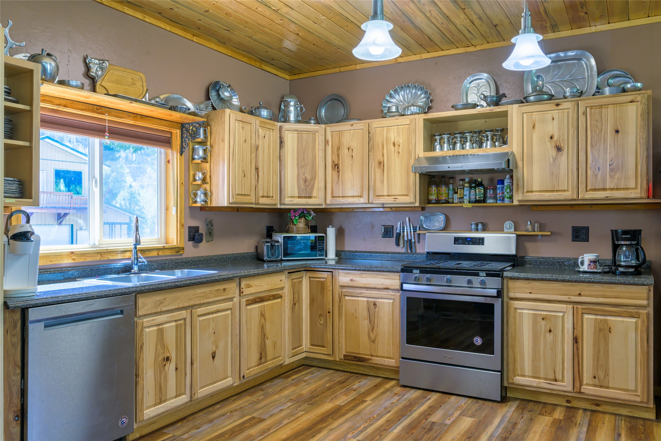 1500 River Road W Property Photo 18
