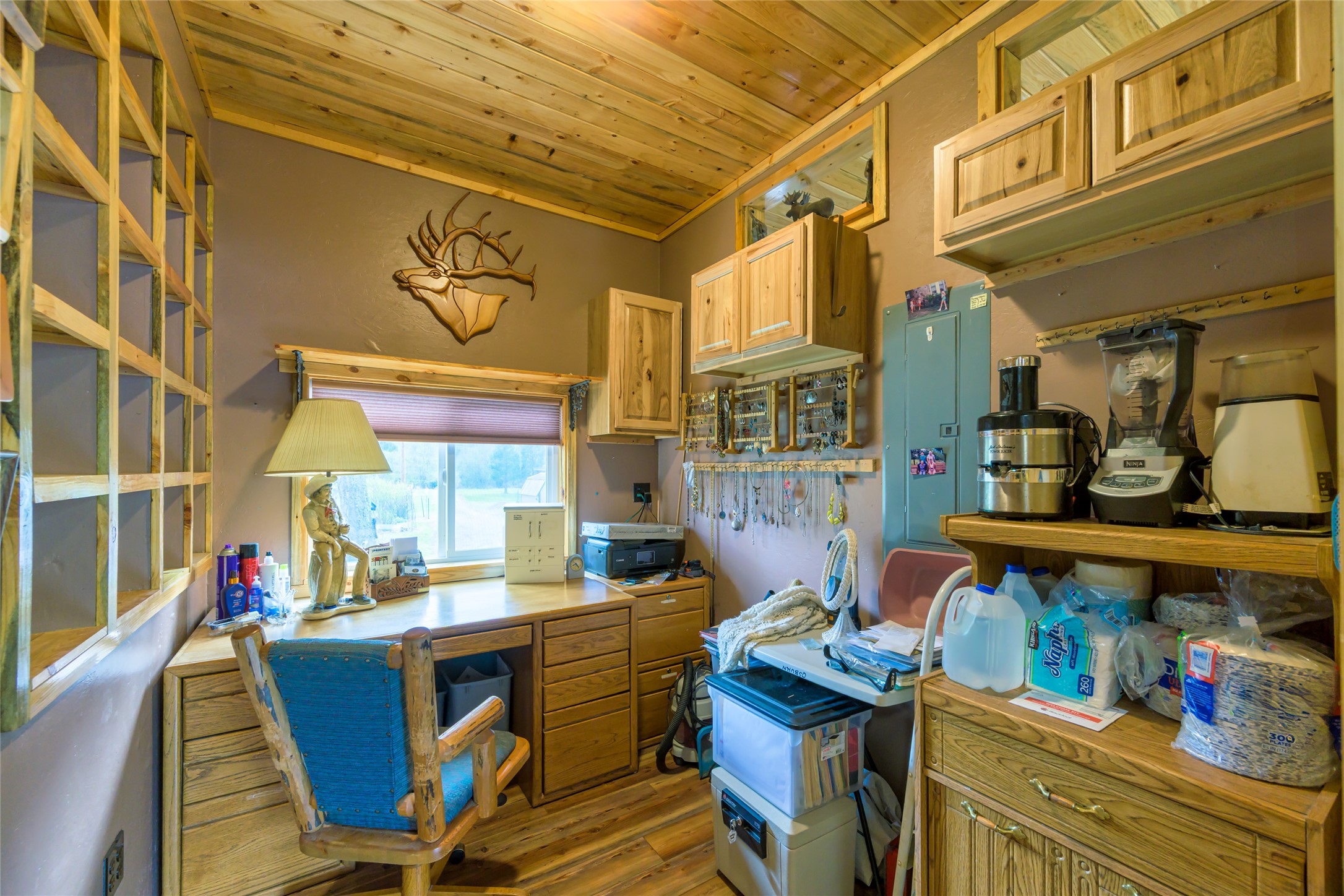 1500 River Road W Property Photo 22