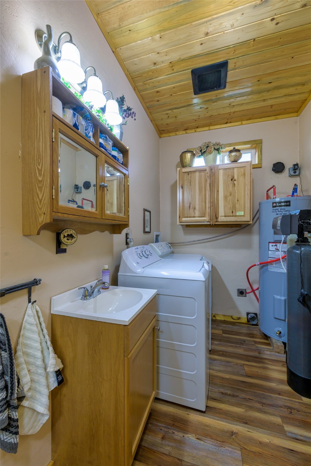 1500 River Road W Property Photo 44