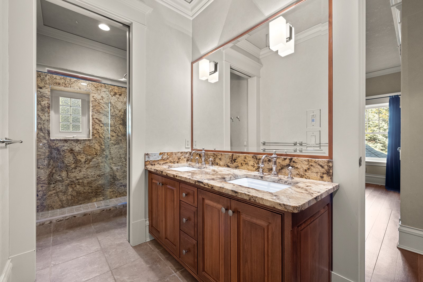 305 Columbia Avenue Property Photo 43