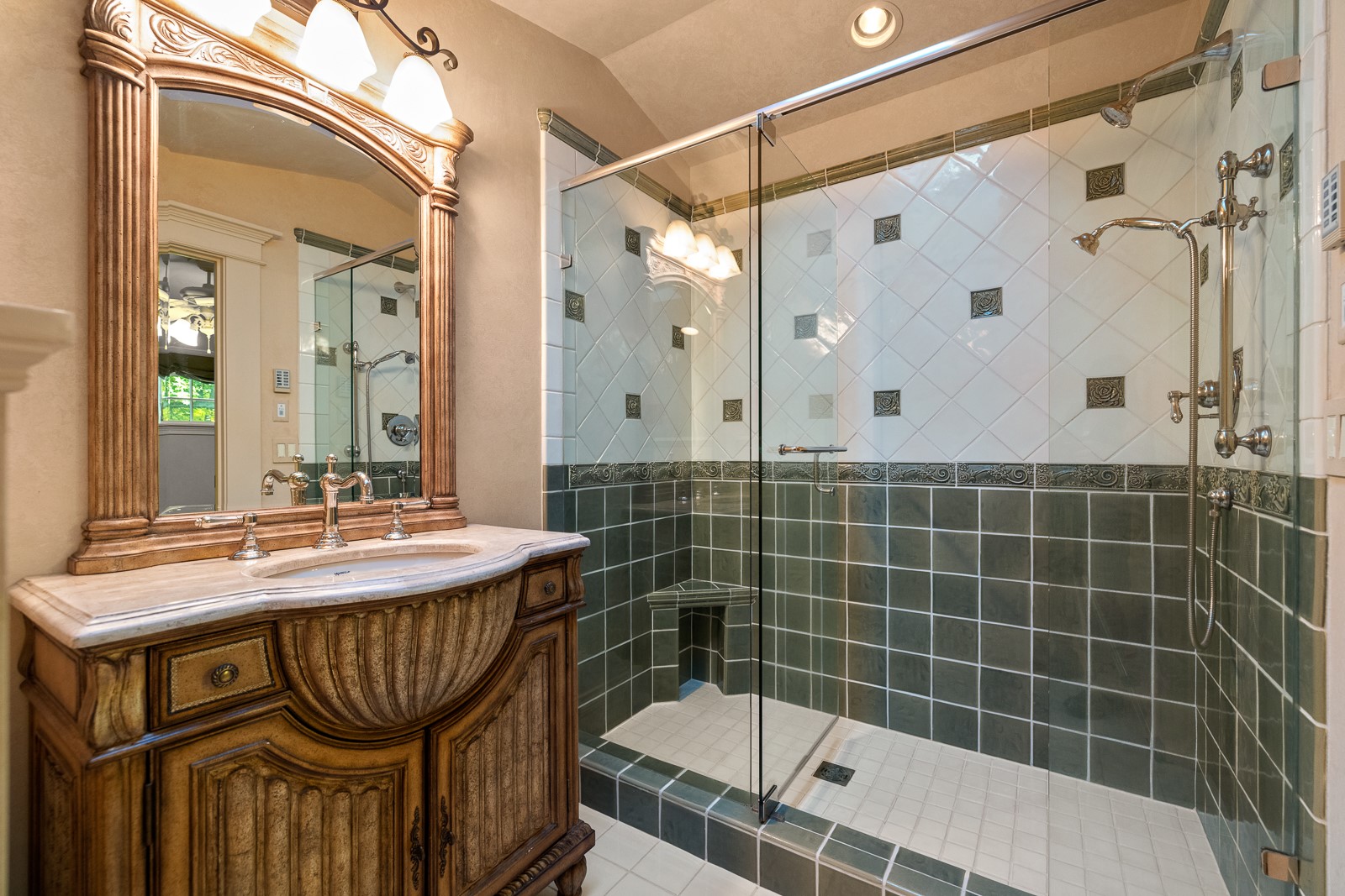 305 Columbia Avenue Property Photo 47