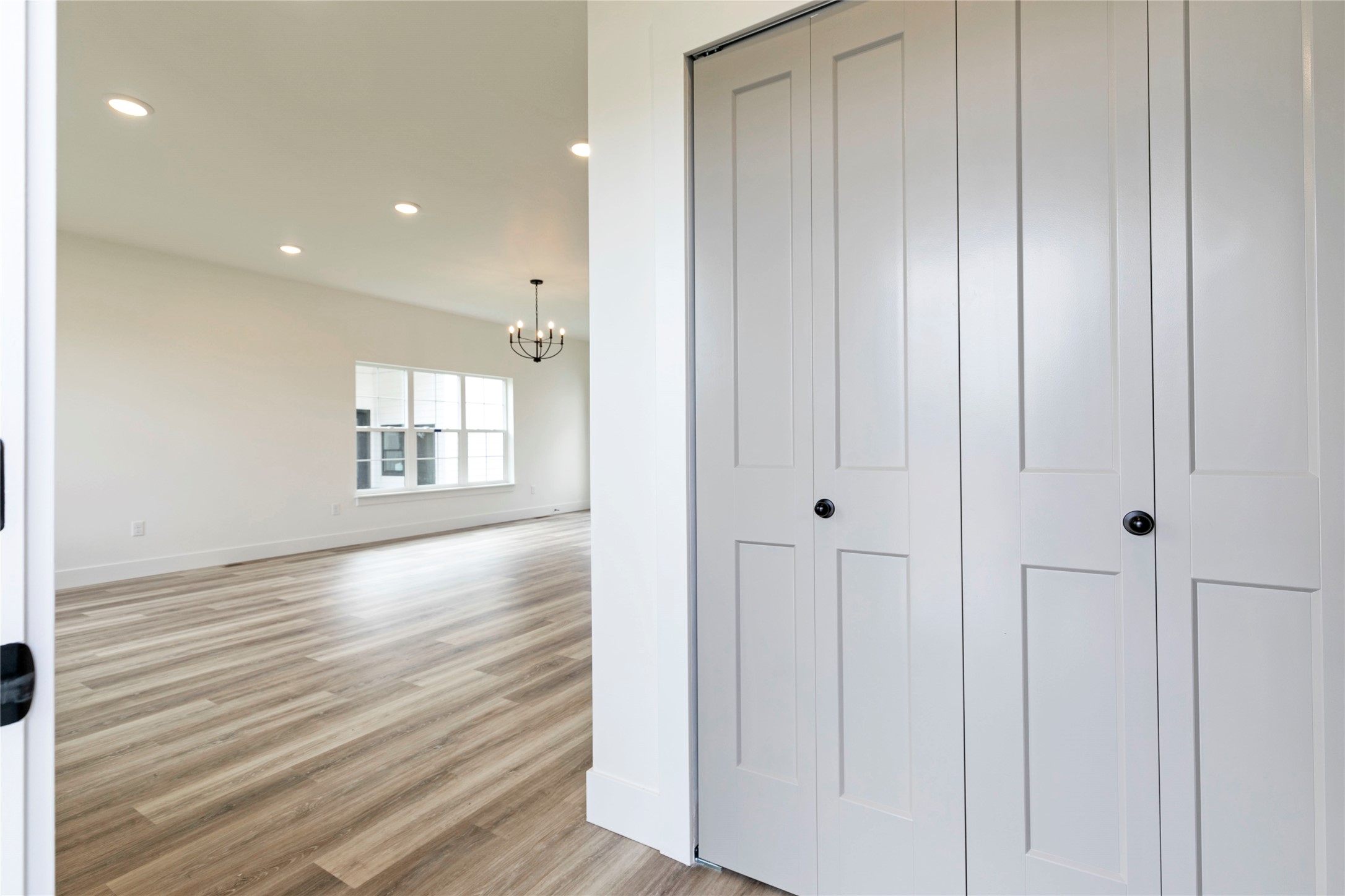 4962 England England Boulevard Property Photo 4