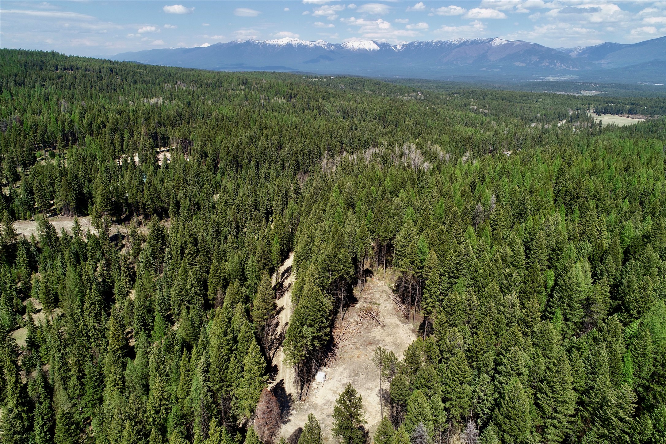 777 Meadow Creek Road Property Photo