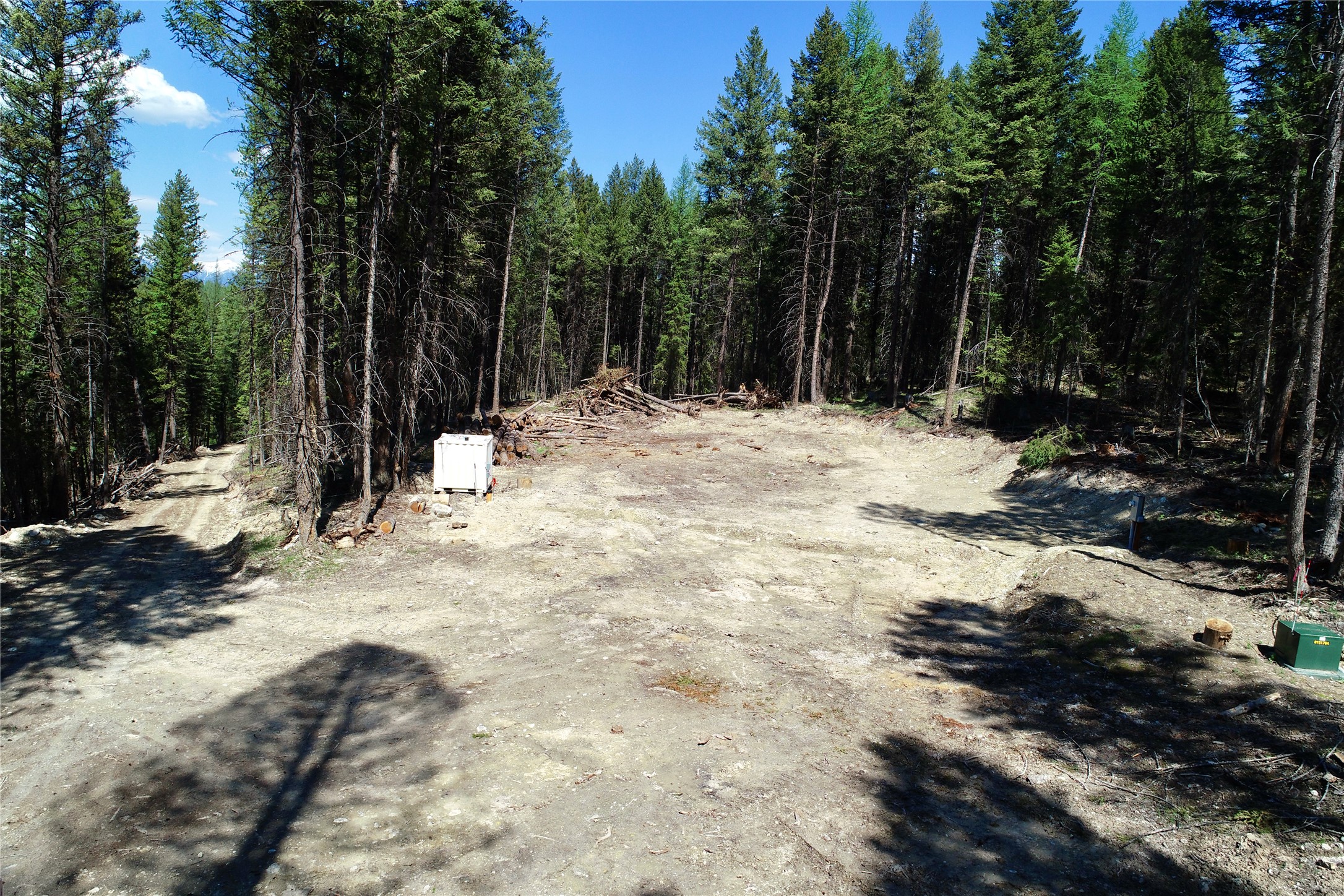 777 Meadow Creek Road Property Photo 8