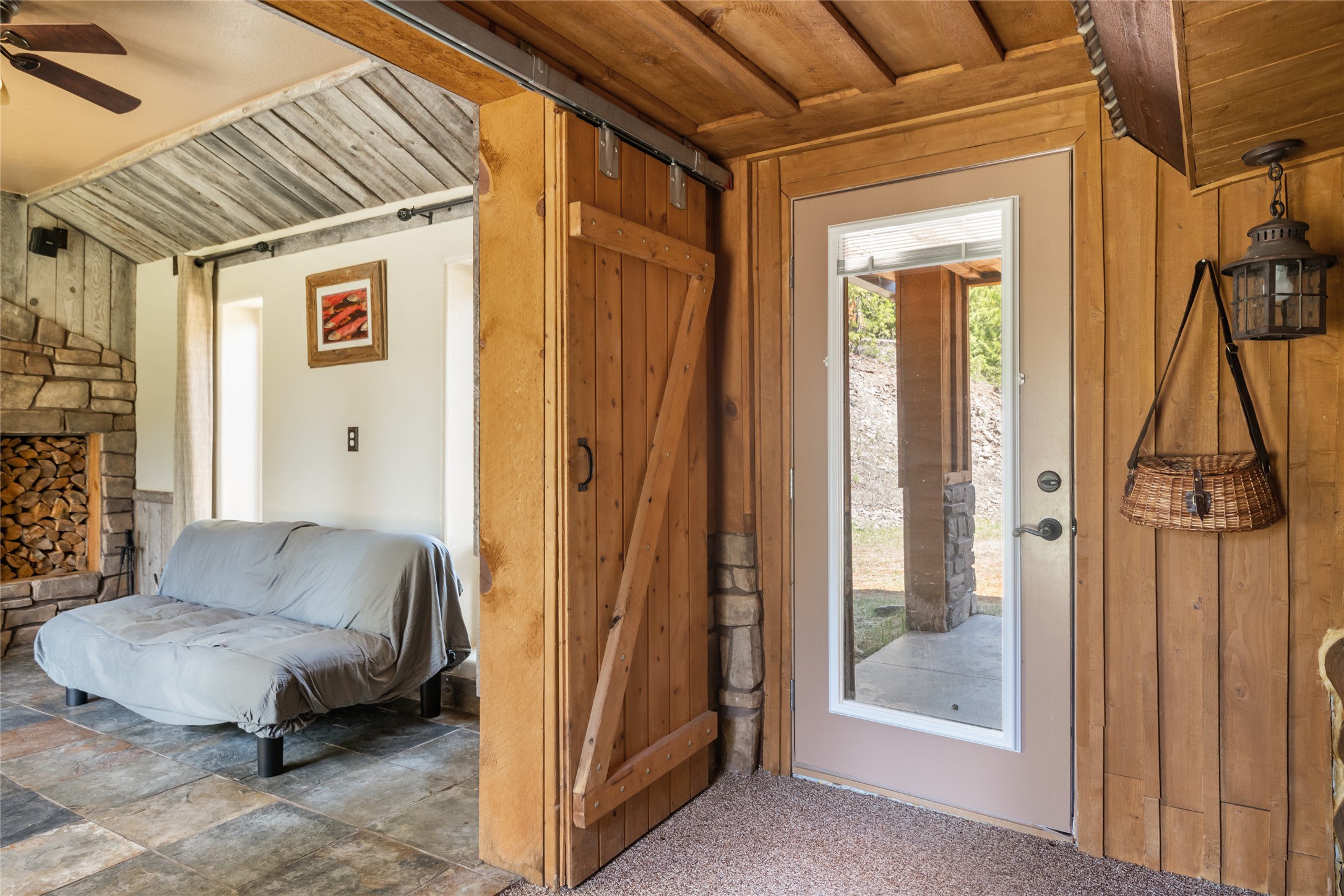 23268 Old Mountain Road Property Photo 4