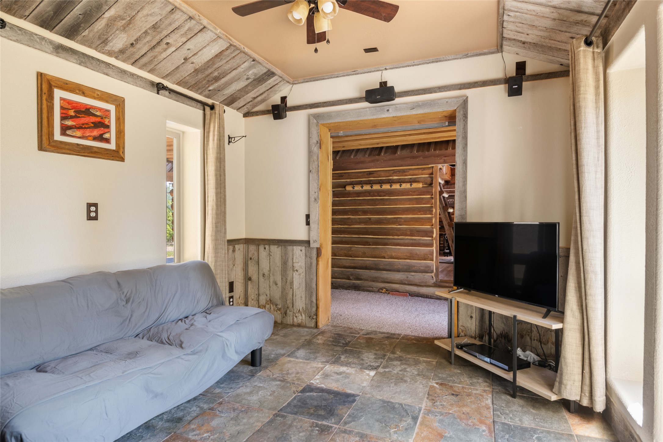 23268 Old Mountain Road Property Photo 6