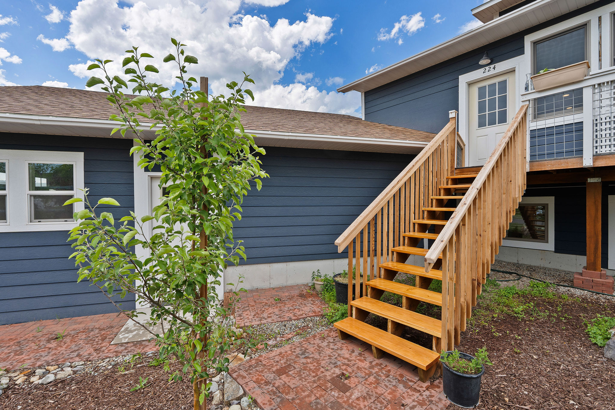 224 Kara Drive Property Photo 2