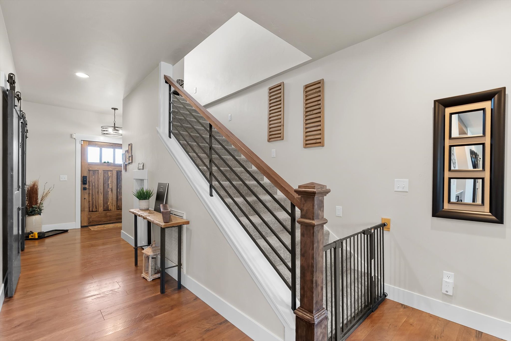 200 Ali Loop Property Photo 8
