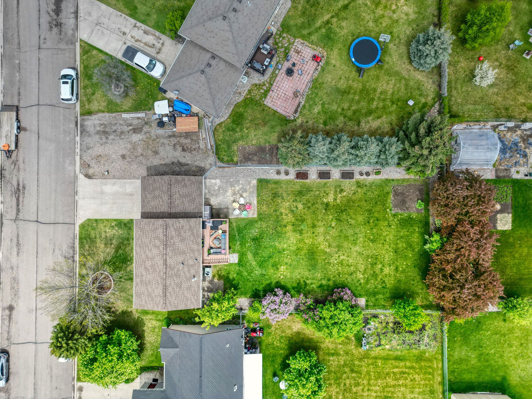 111 Greenbriar Drive Property Photo 38