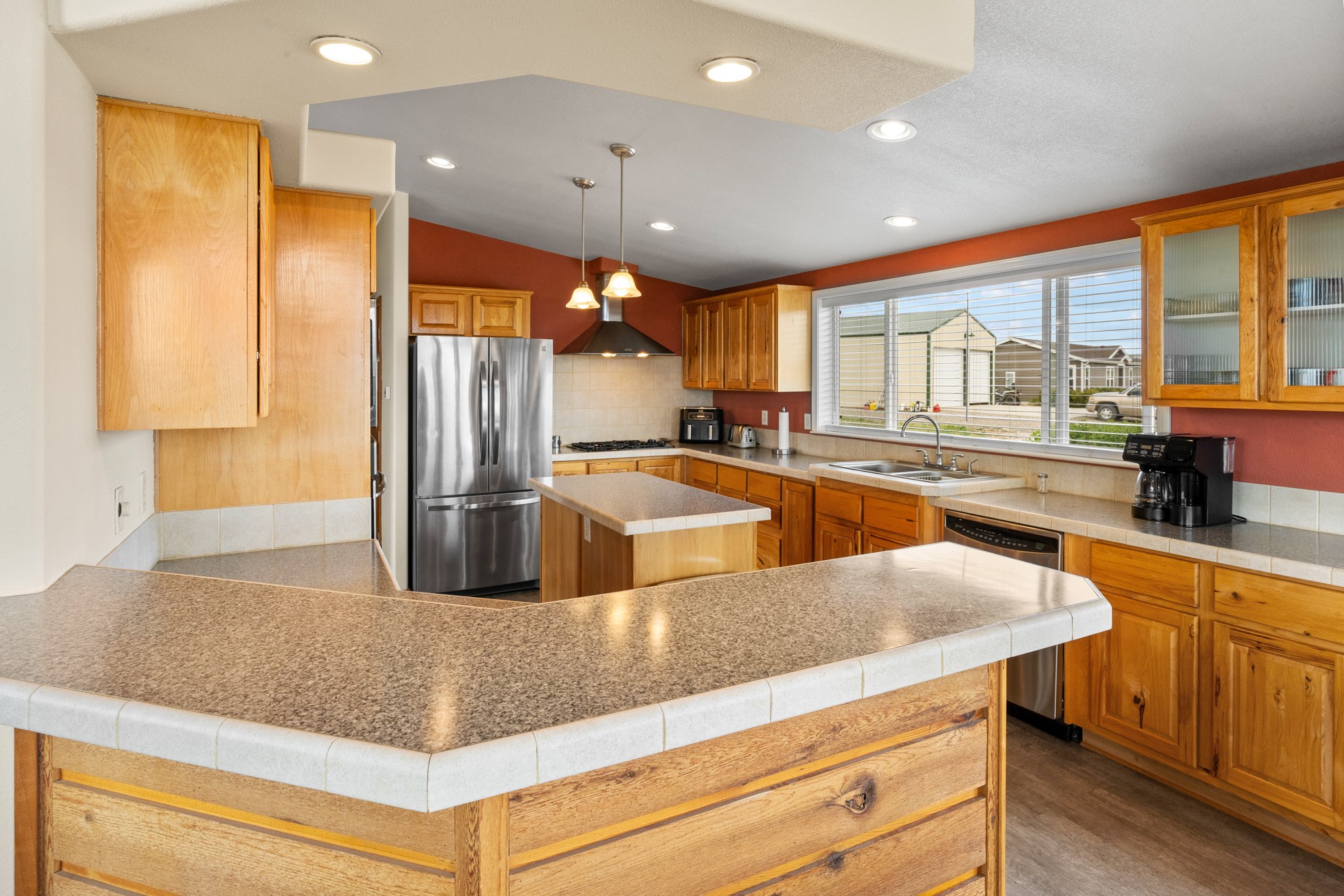 327 Quartz Road Property Photo