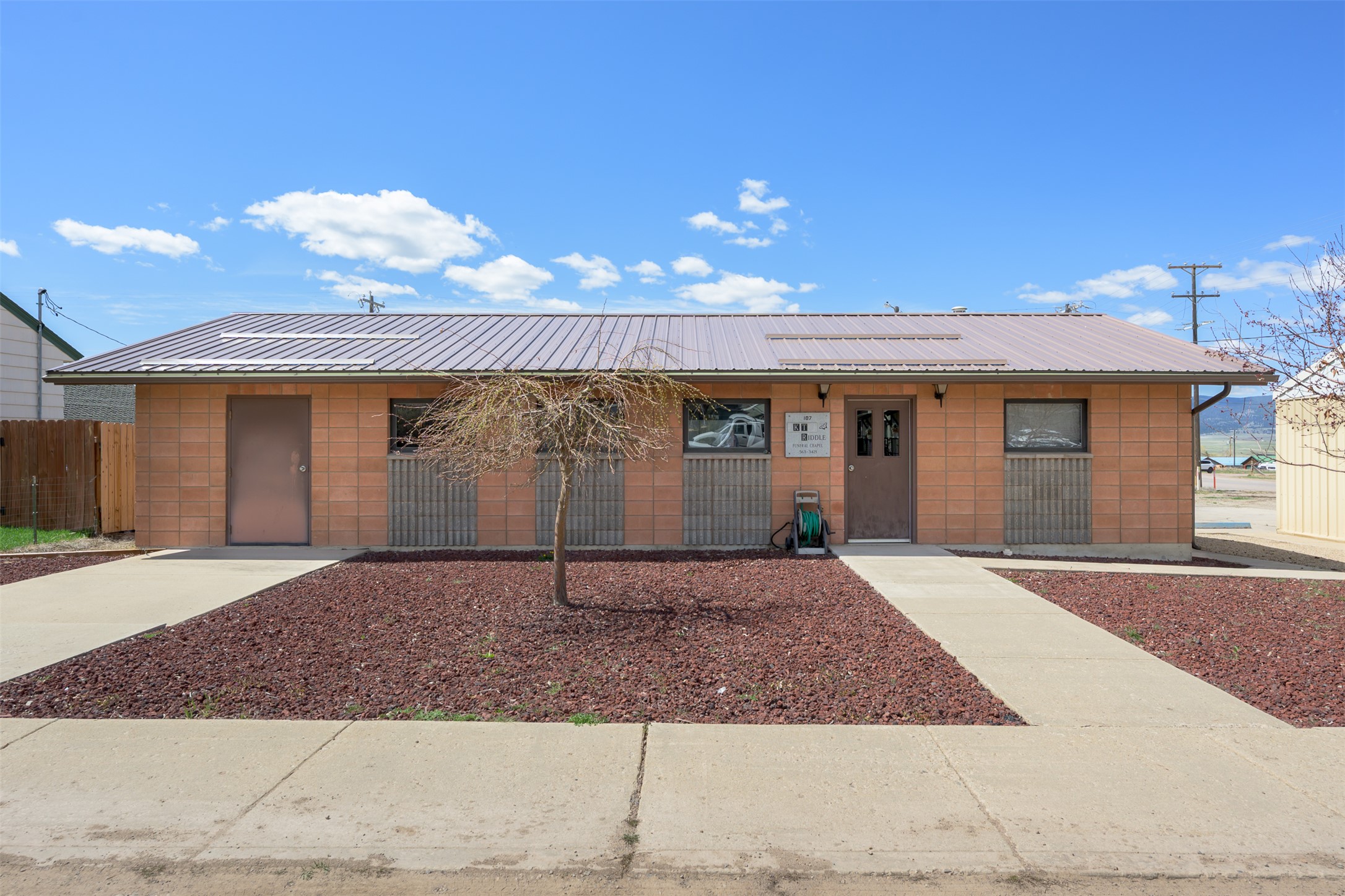 107 S Holland Street Property Photo 2