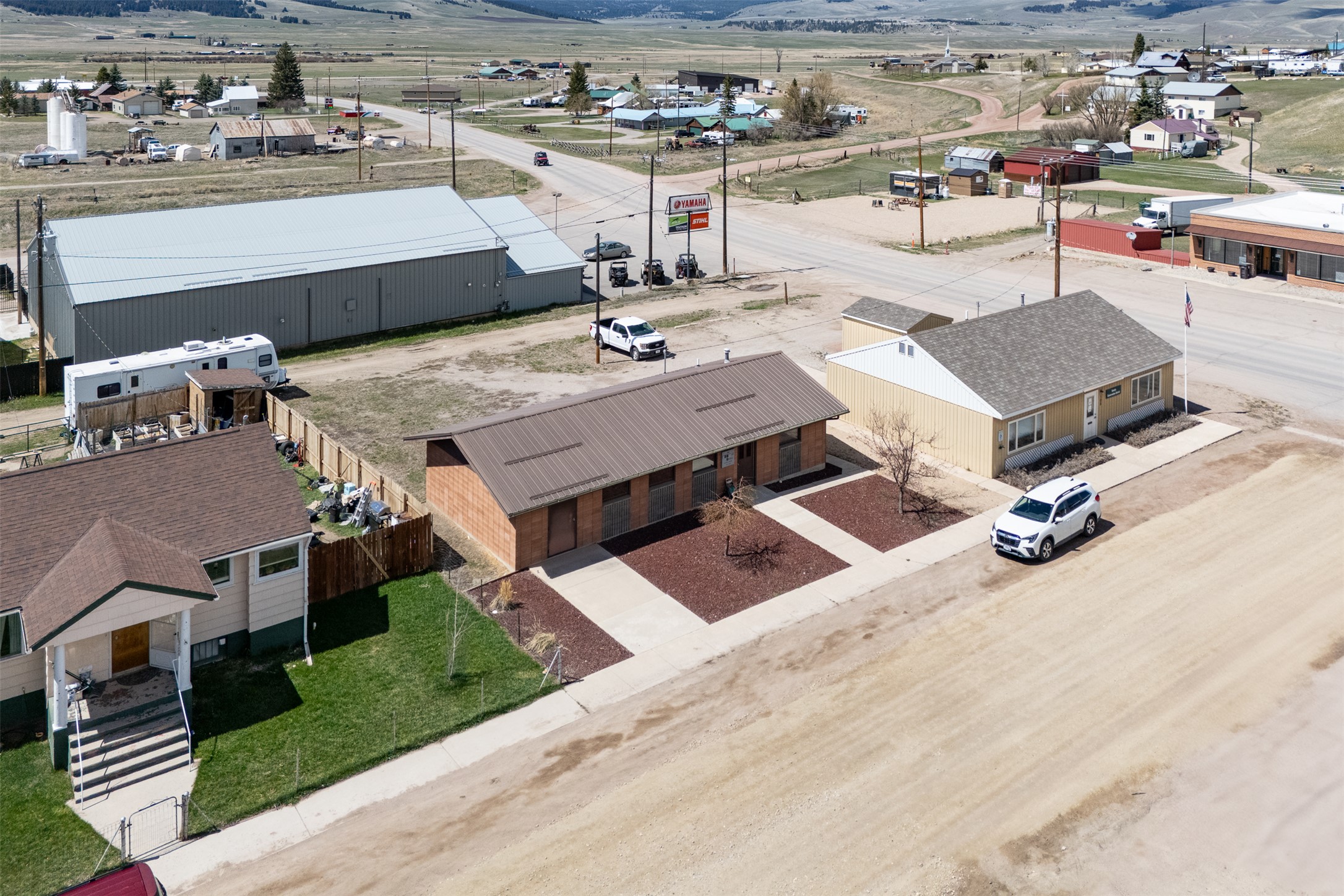 107 S Holland Street Property Photo 5