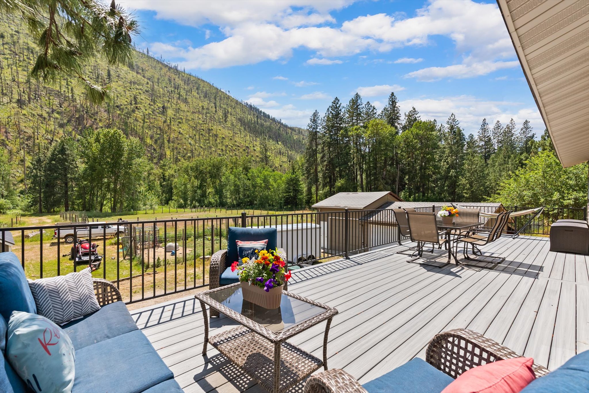 11625 Us Highway 12 W Property Photo 22