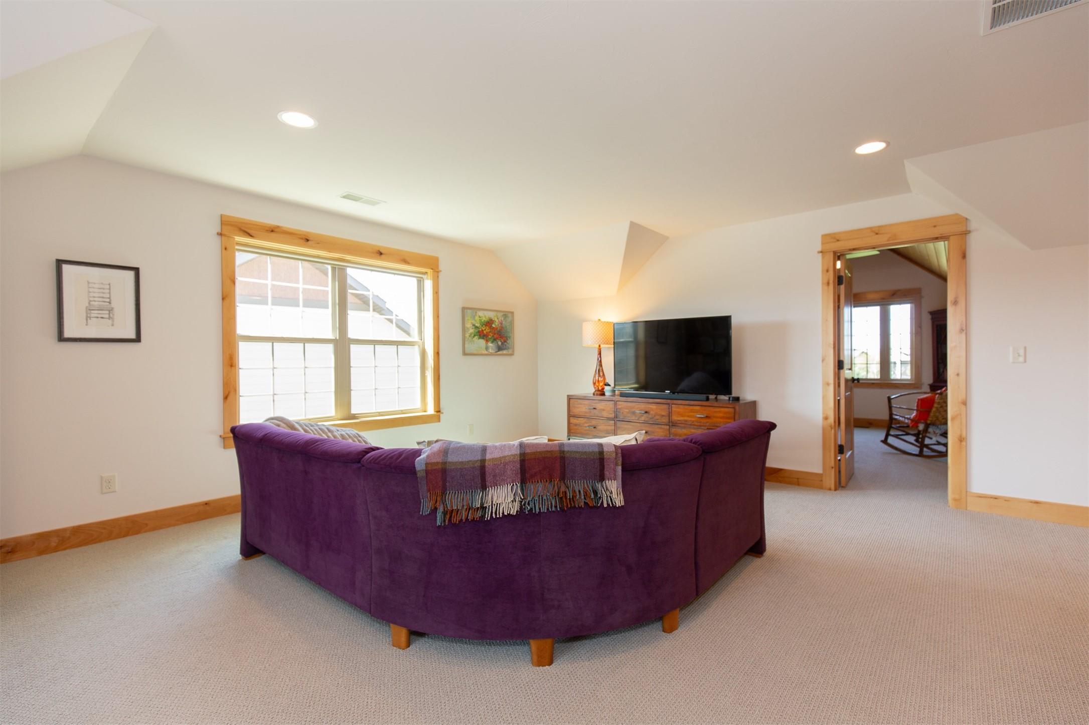 423 Parklands Trail Property Photo 28