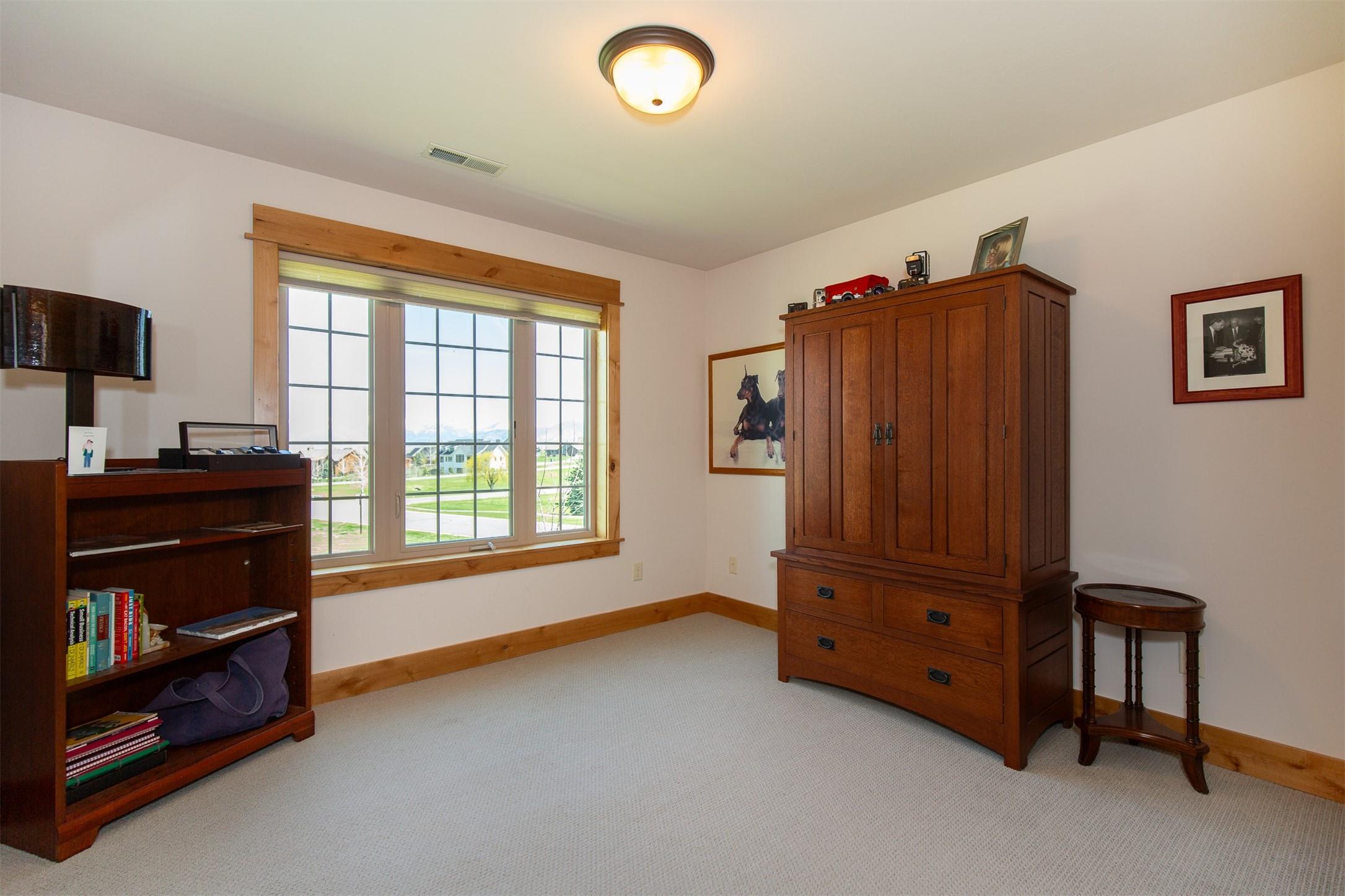 423 Parklands Trail Property Photo 37