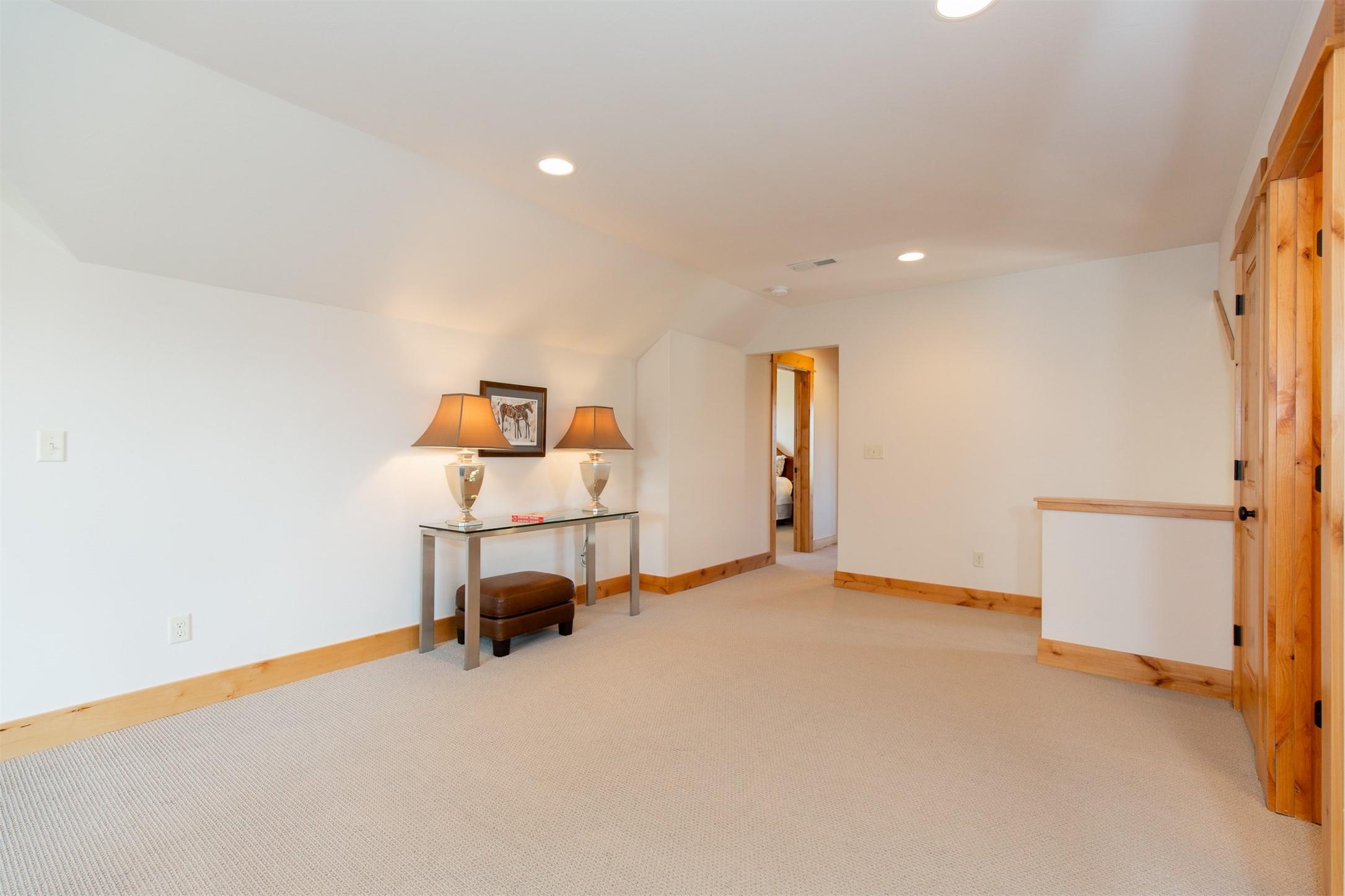 423 Parklands Trail Property Photo 38