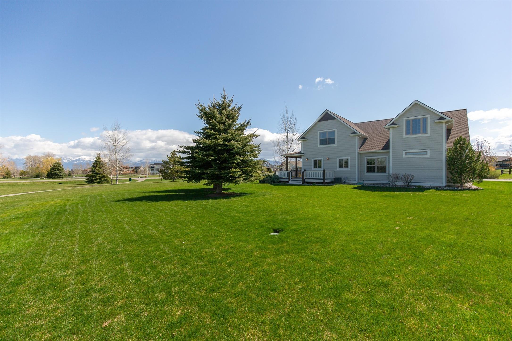 423 Parklands Trail Property Photo 46