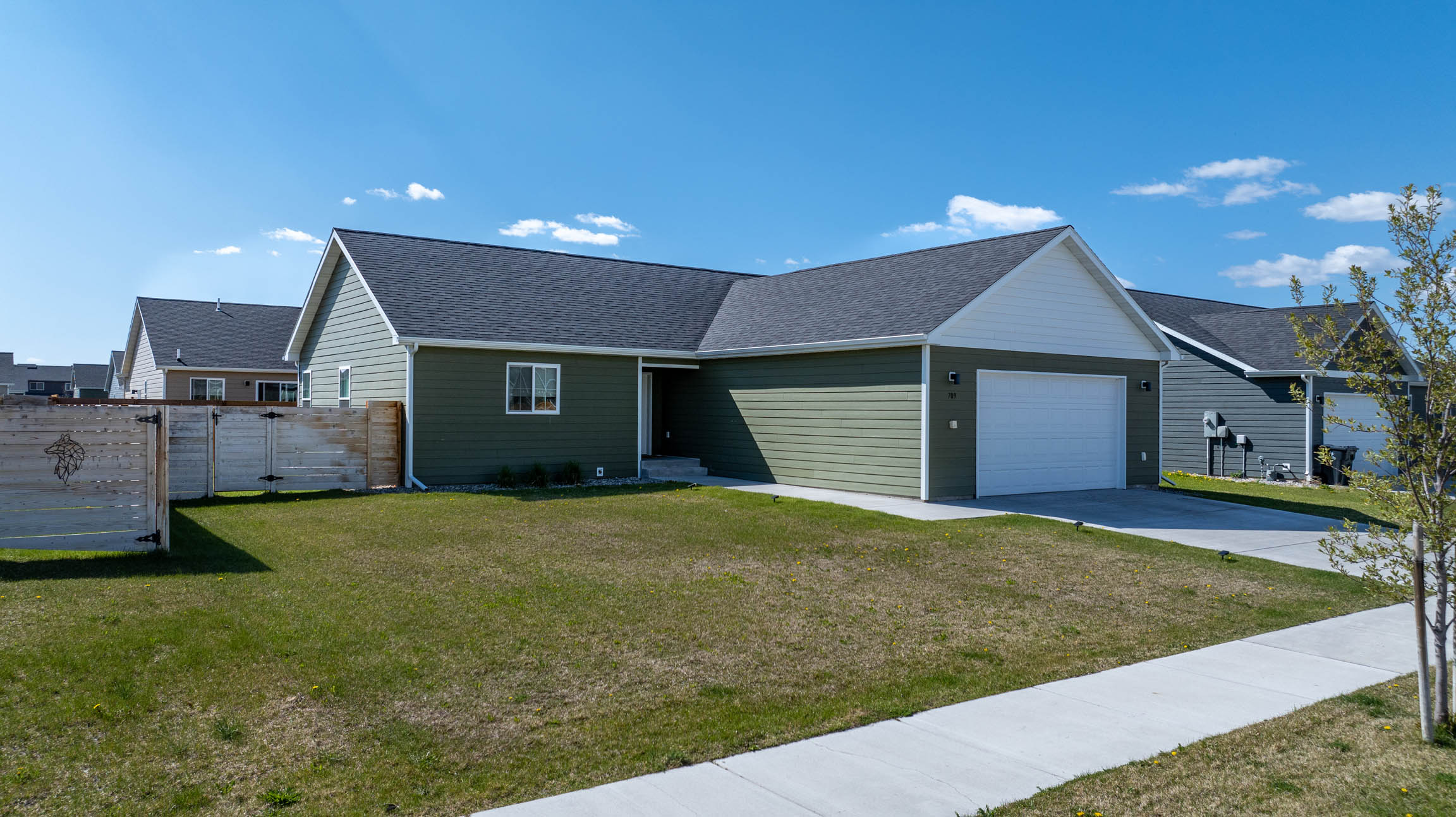 709 Pierre Street Property Photo