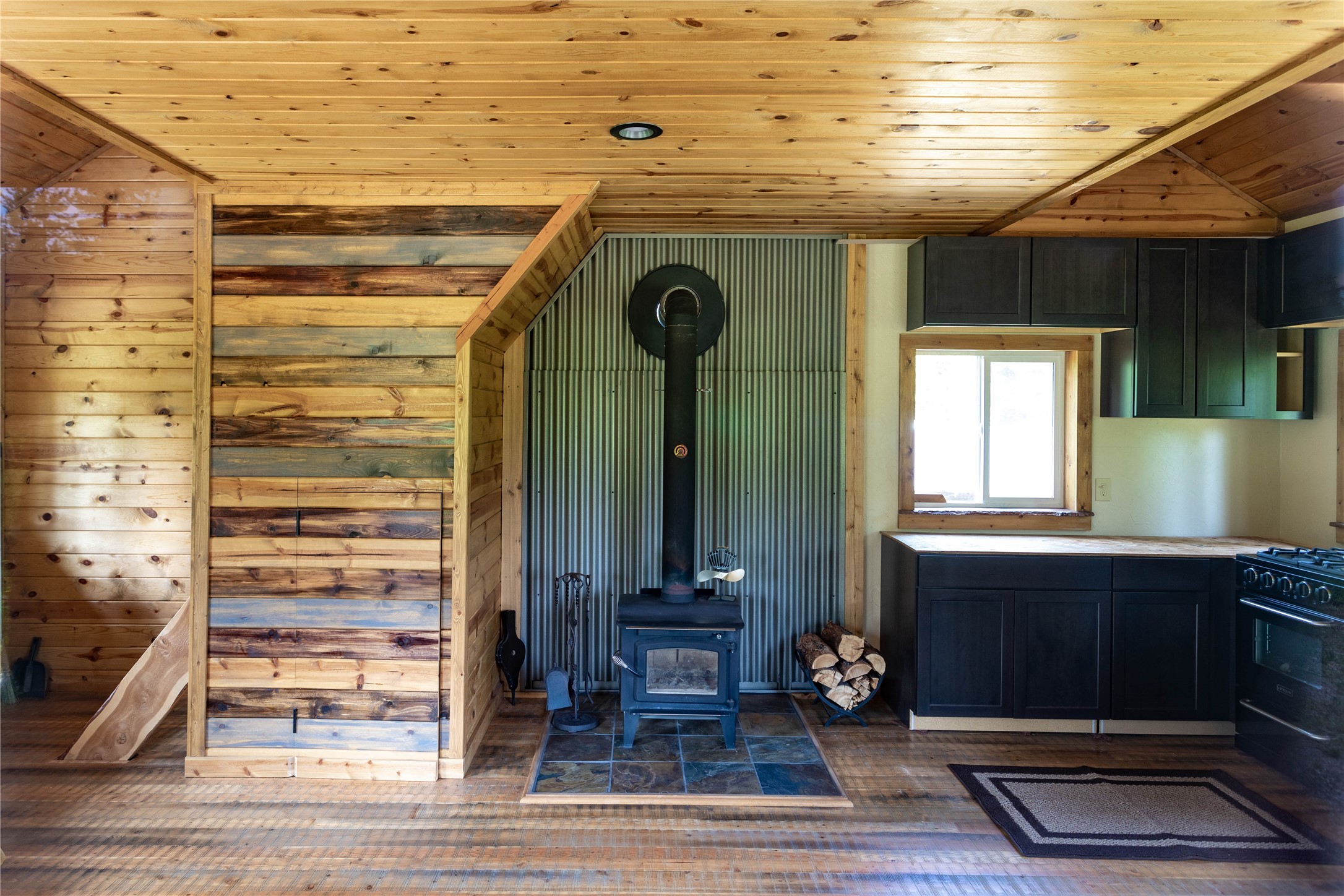 765 Trail Creek Road Property Photo 7