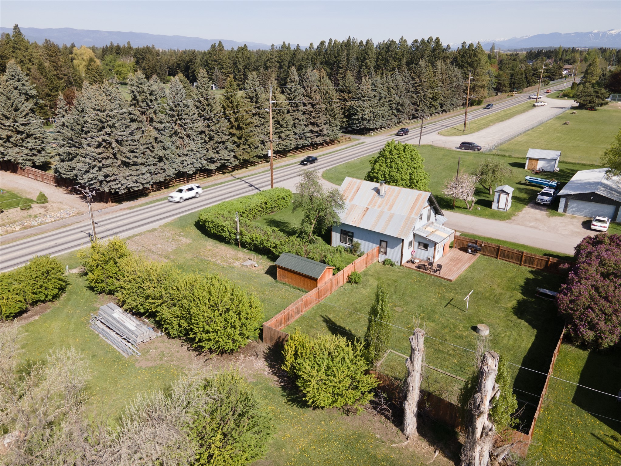 1135 Whitefish Stage Ofc. Property Photo 4