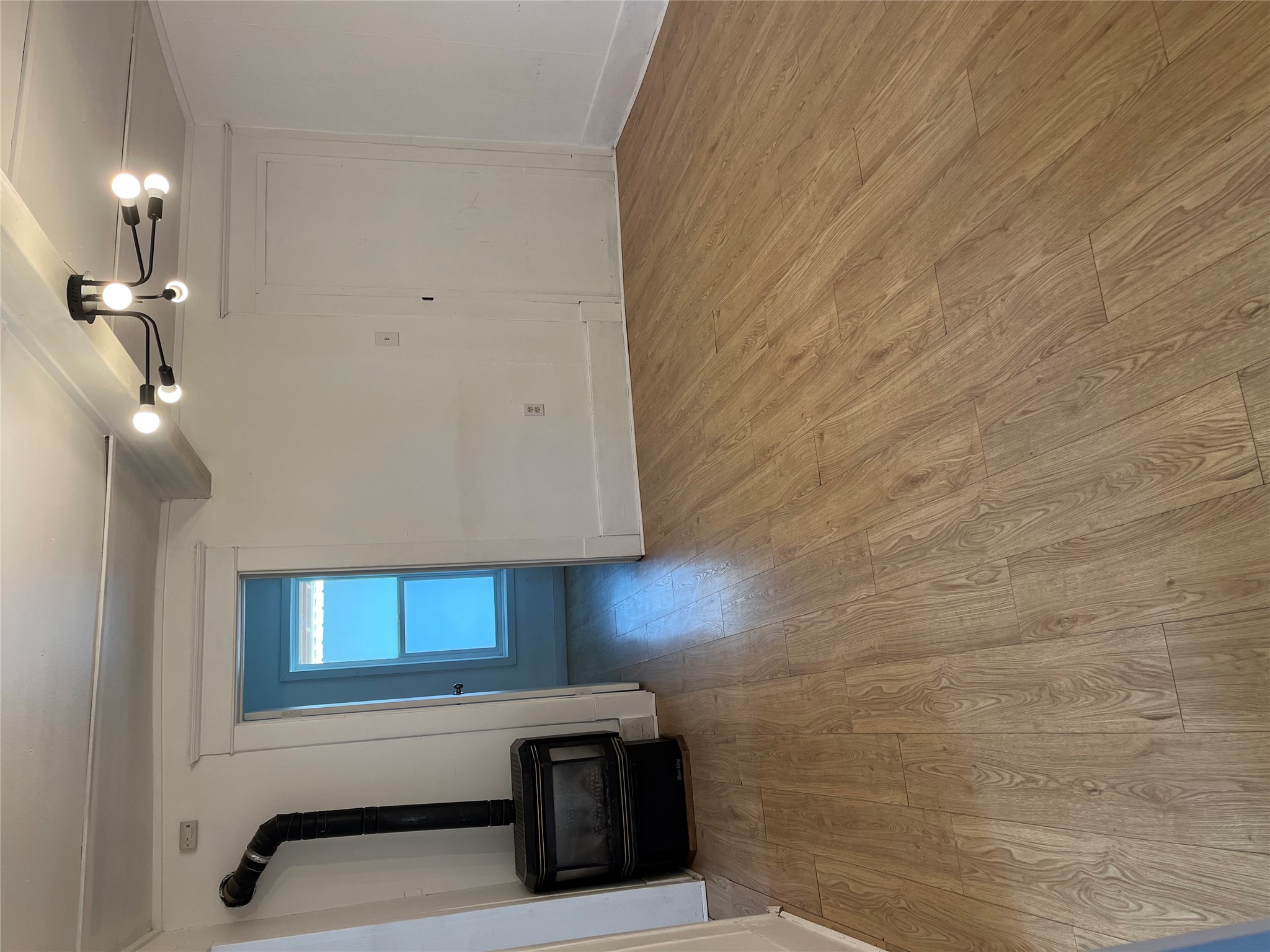 29 3rd Avenue E Property Photo 5