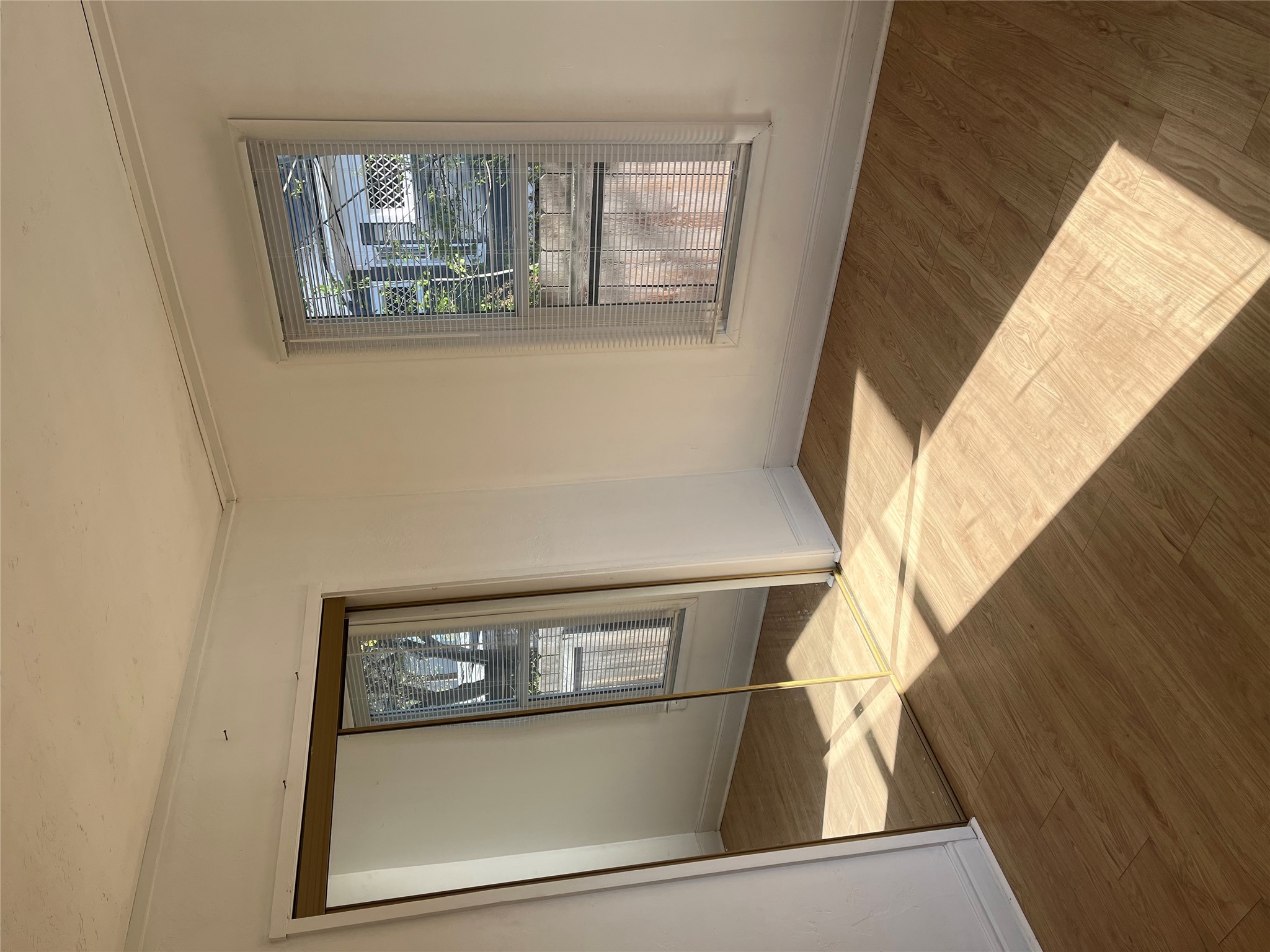 29 3rd Avenue E Property Photo 6