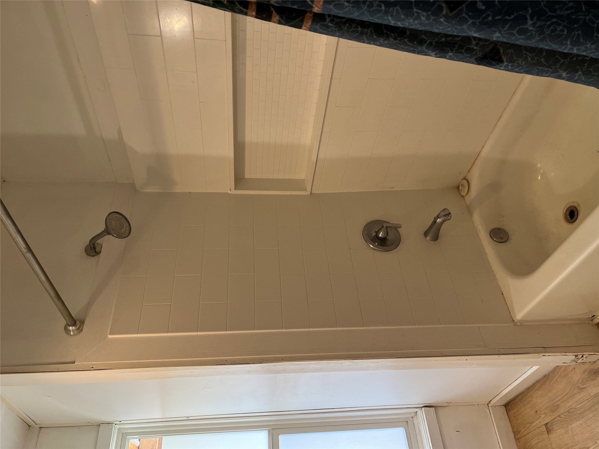 29 3rd Avenue E Property Photo 8