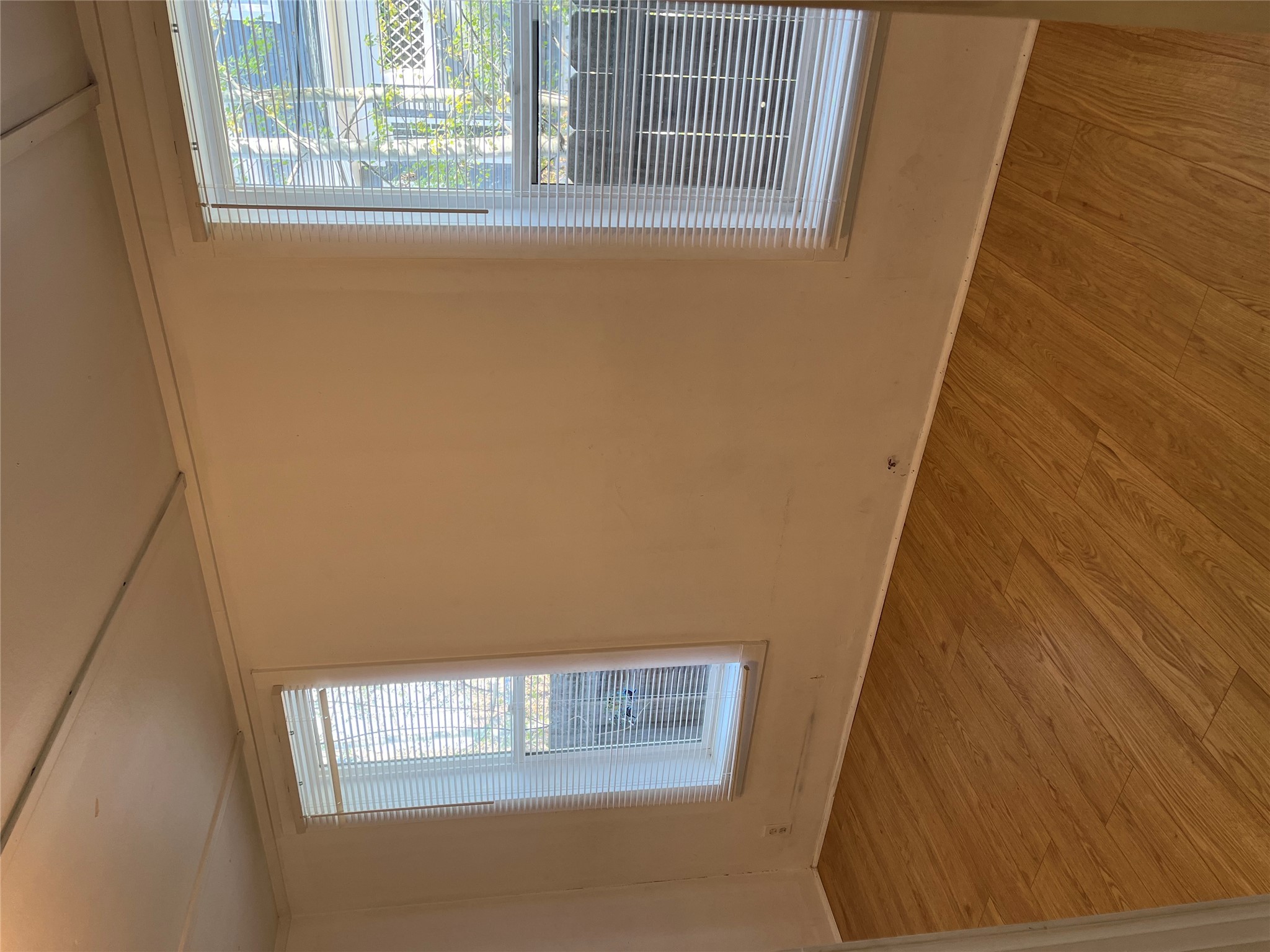 29 3rd Avenue E Property Photo 9