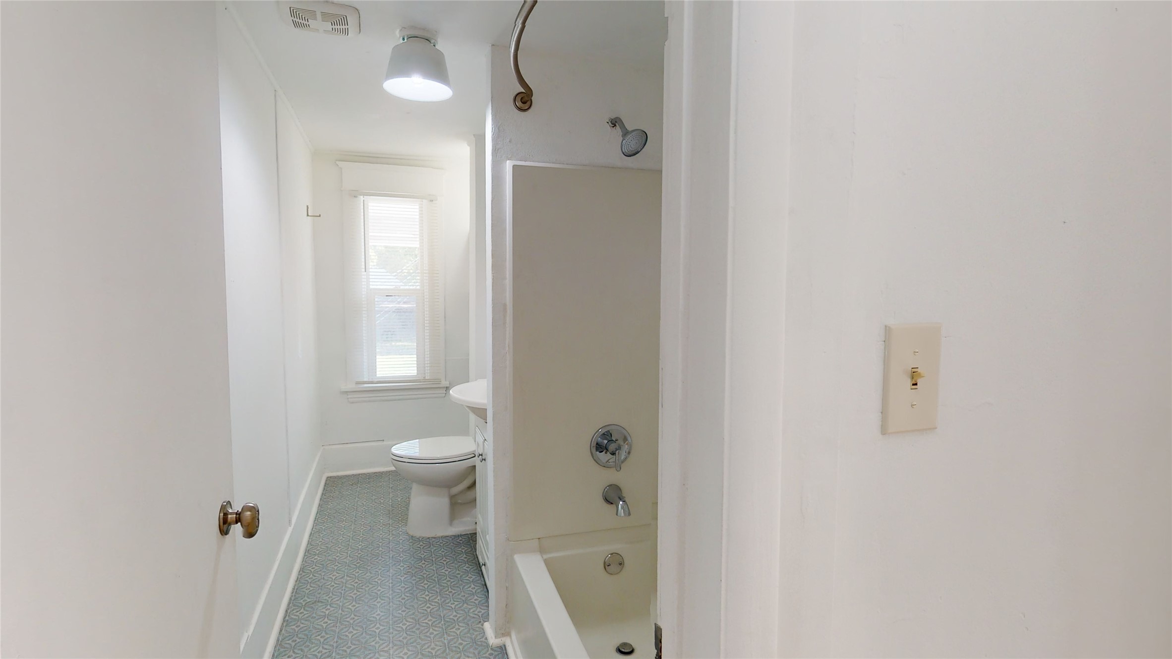 29 3rd Avenue E Property Photo 15