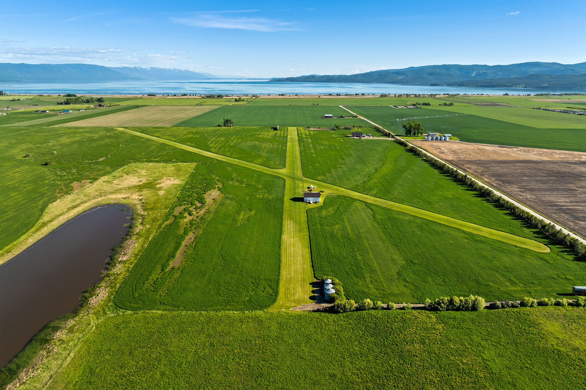 465 Farm Road Property Photo 2