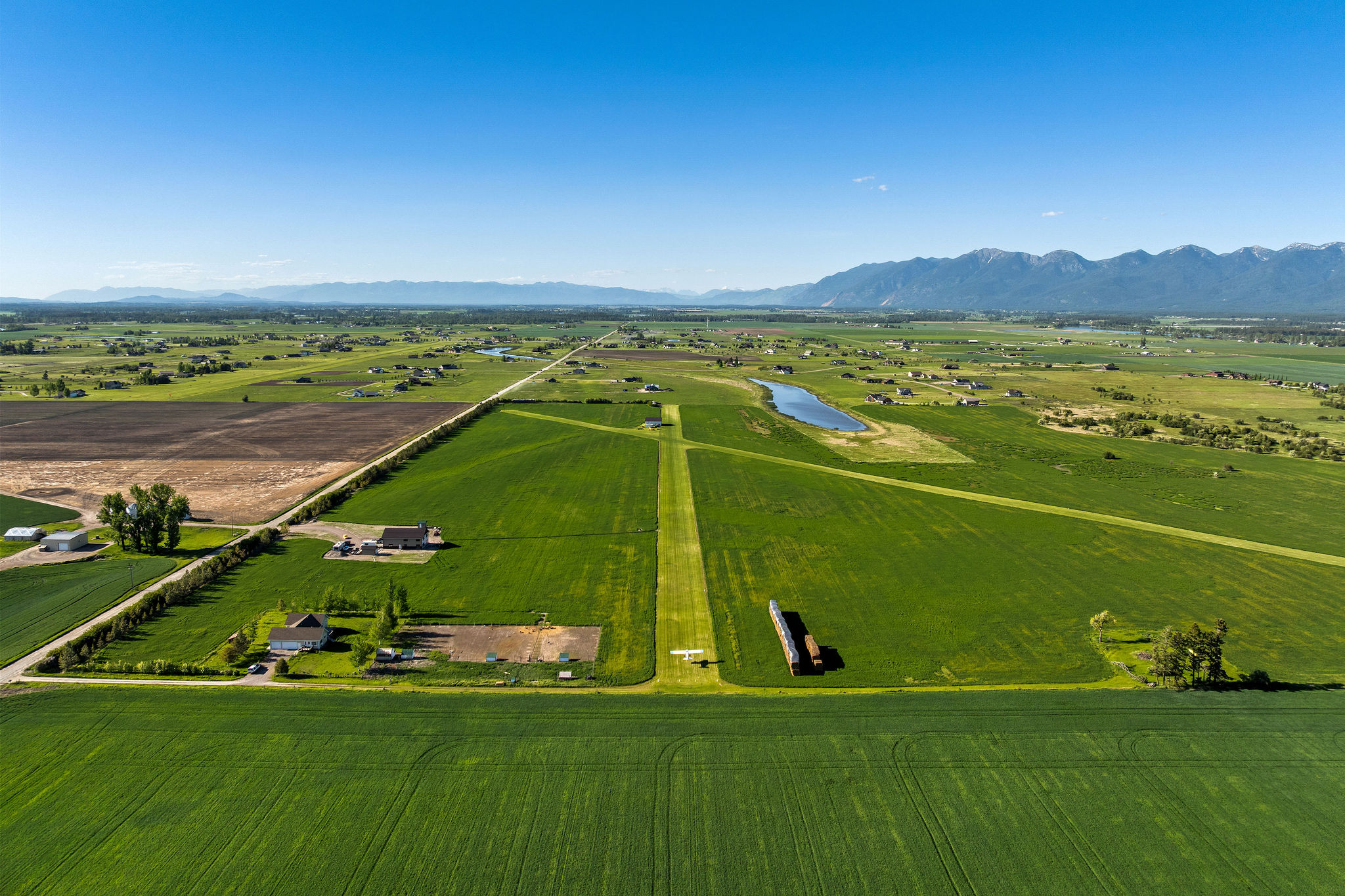 465 Farm Road Property Photo 4