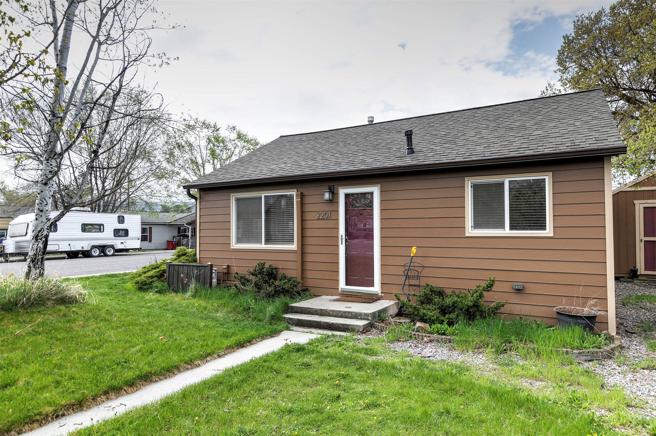 2201 Fairview Avenue Property Photo 1