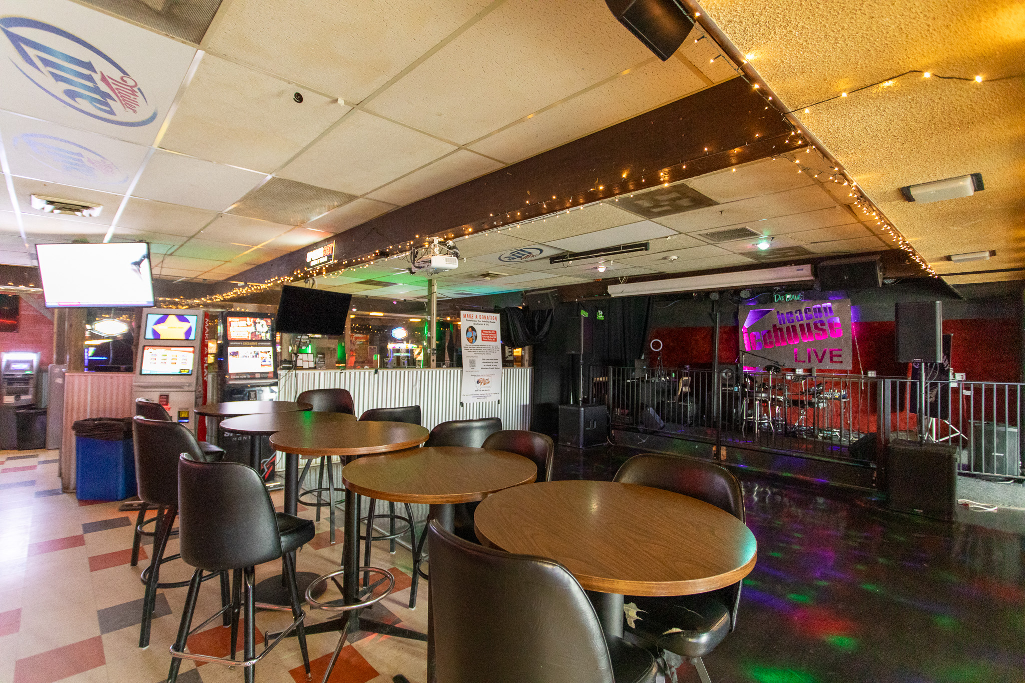 30048220 Property Photo 35