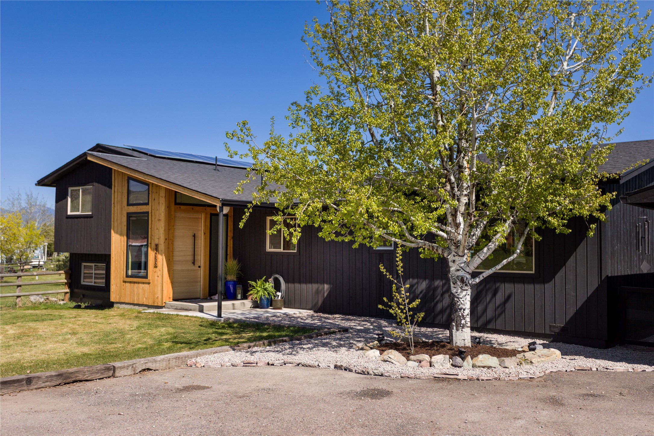 33766 W Shore Drive Property Photo 8