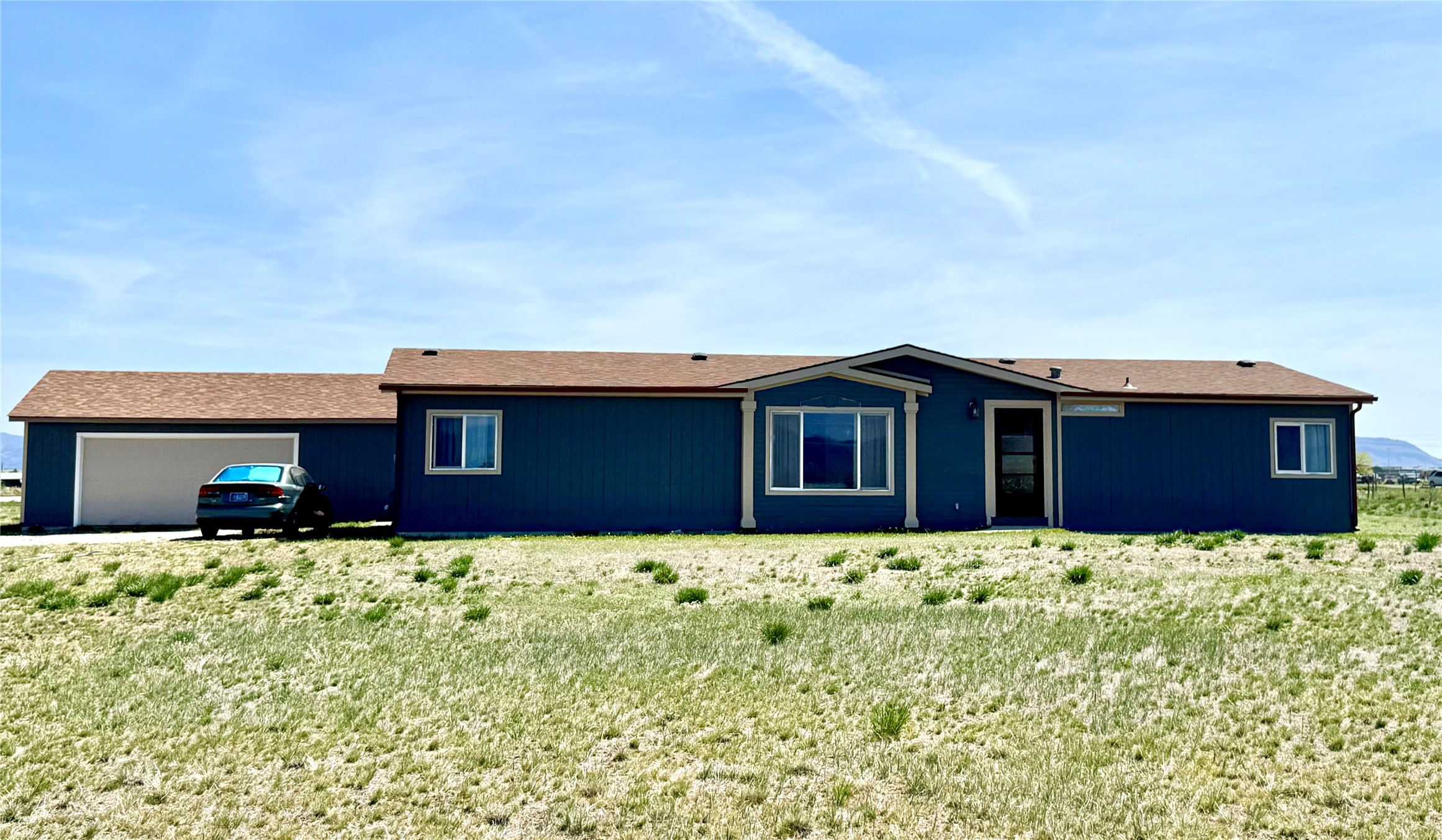 2715 Elkview Road Property Photo