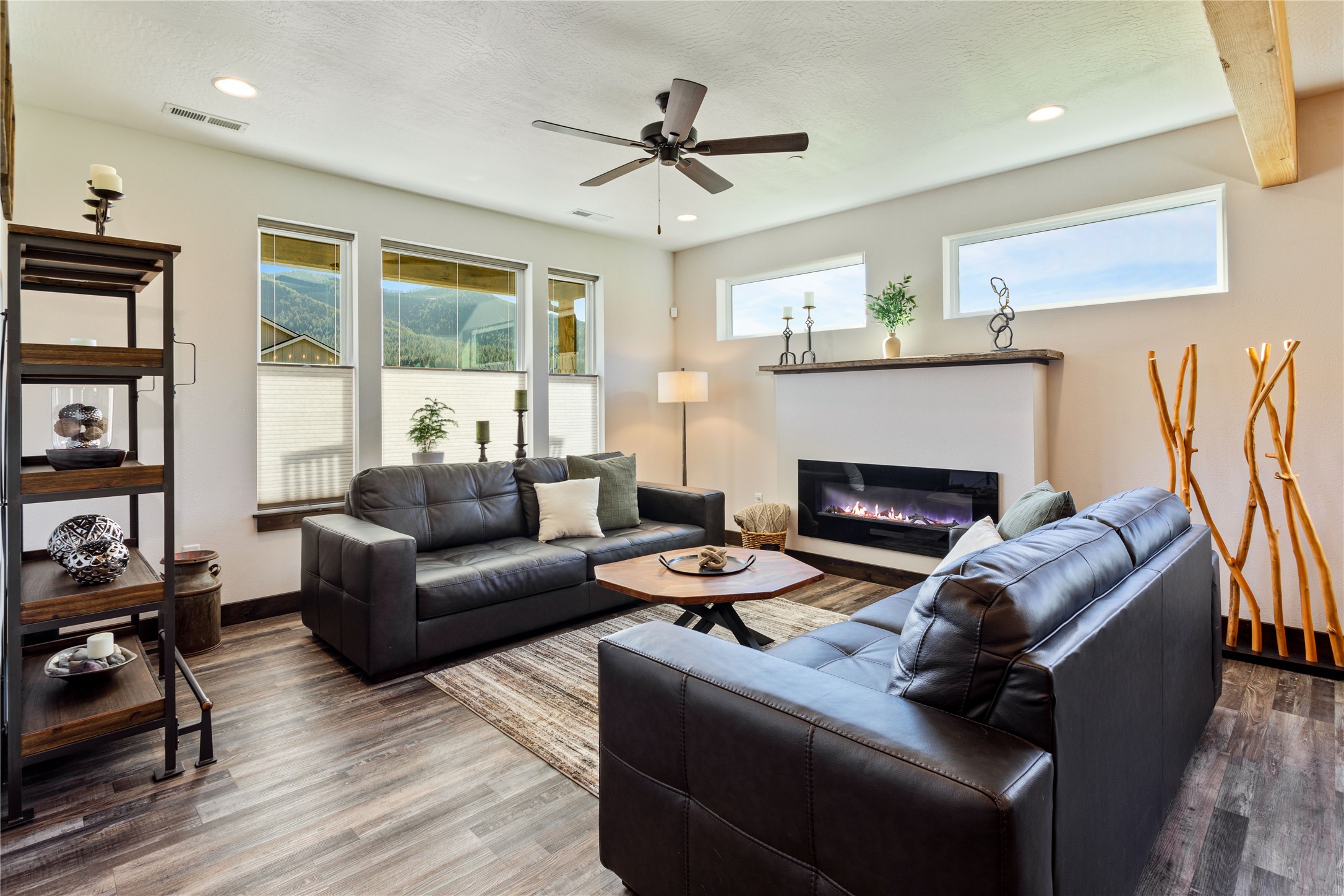 21087 Pamin Loop Property Photo 8