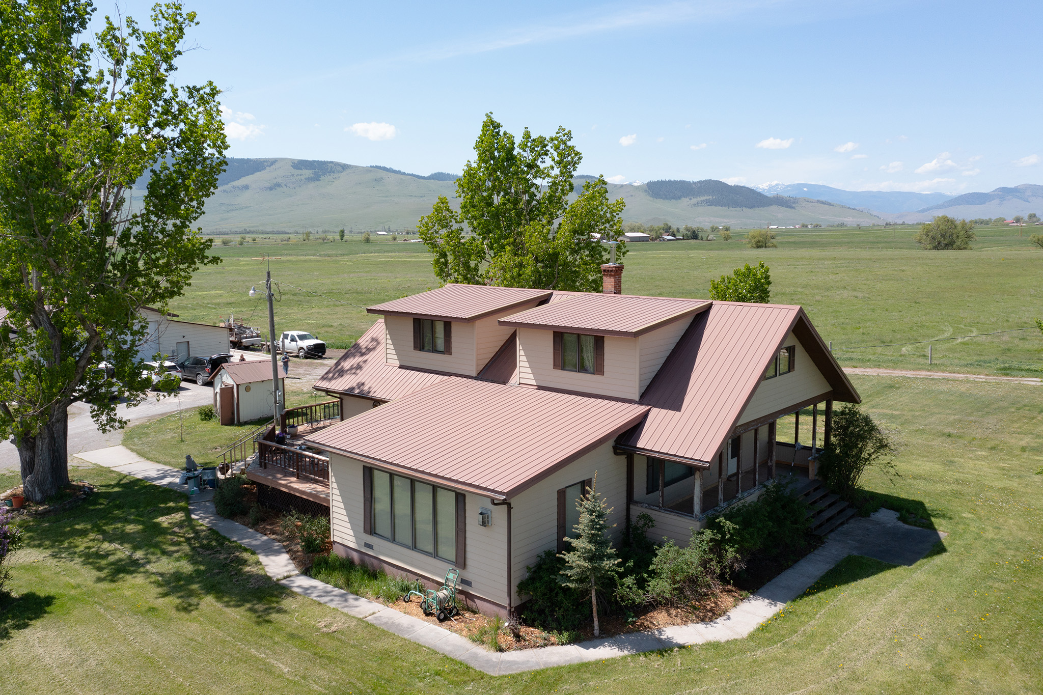 37521 Dublin Gulch Road Property Photo 2