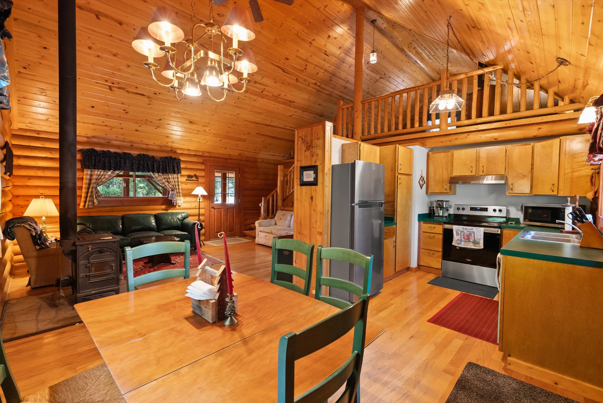 447 Drew Creek Loop Property Photo 4