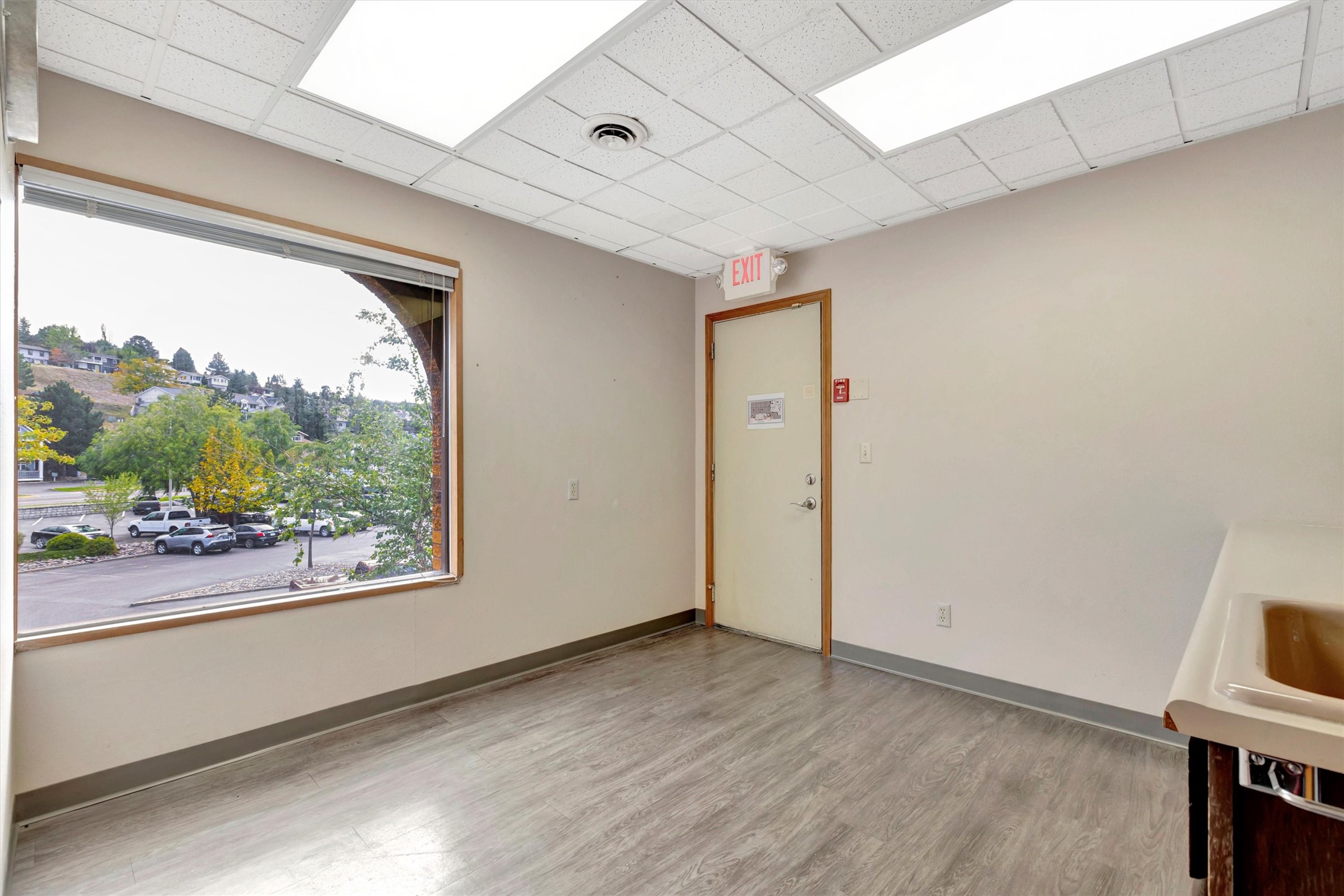 690 Sw Higgins Avenue E&f Property Photo 15