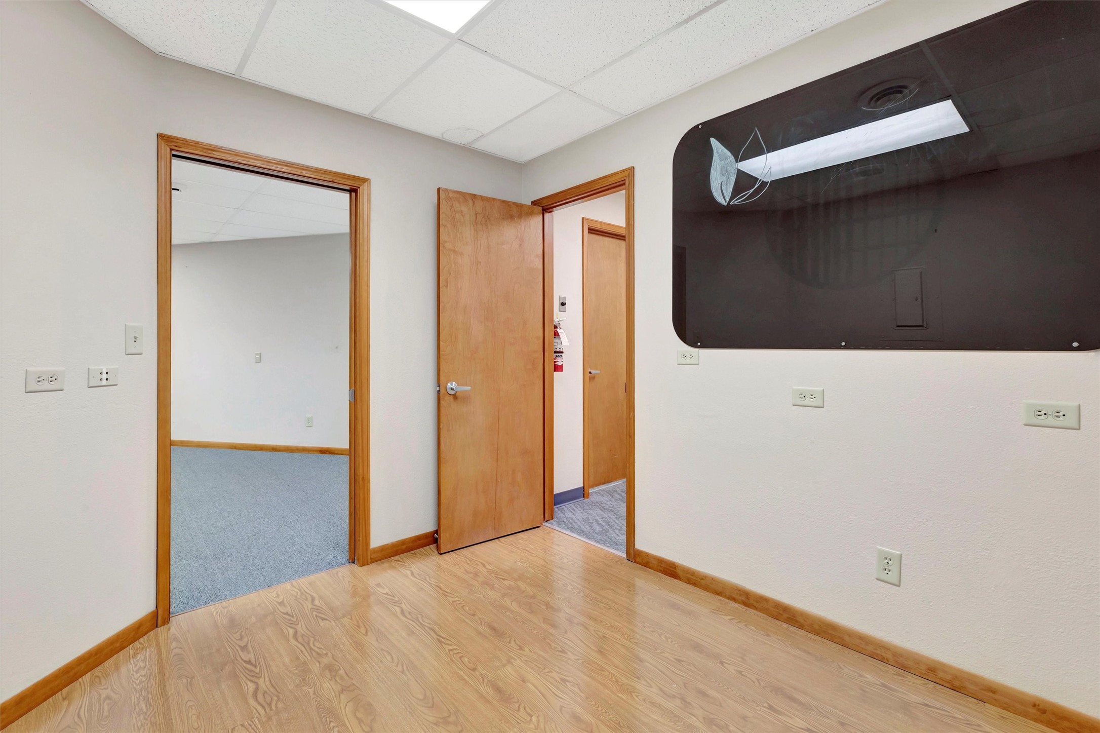 690 Sw Higgins Avenue E&f Property Photo 25
